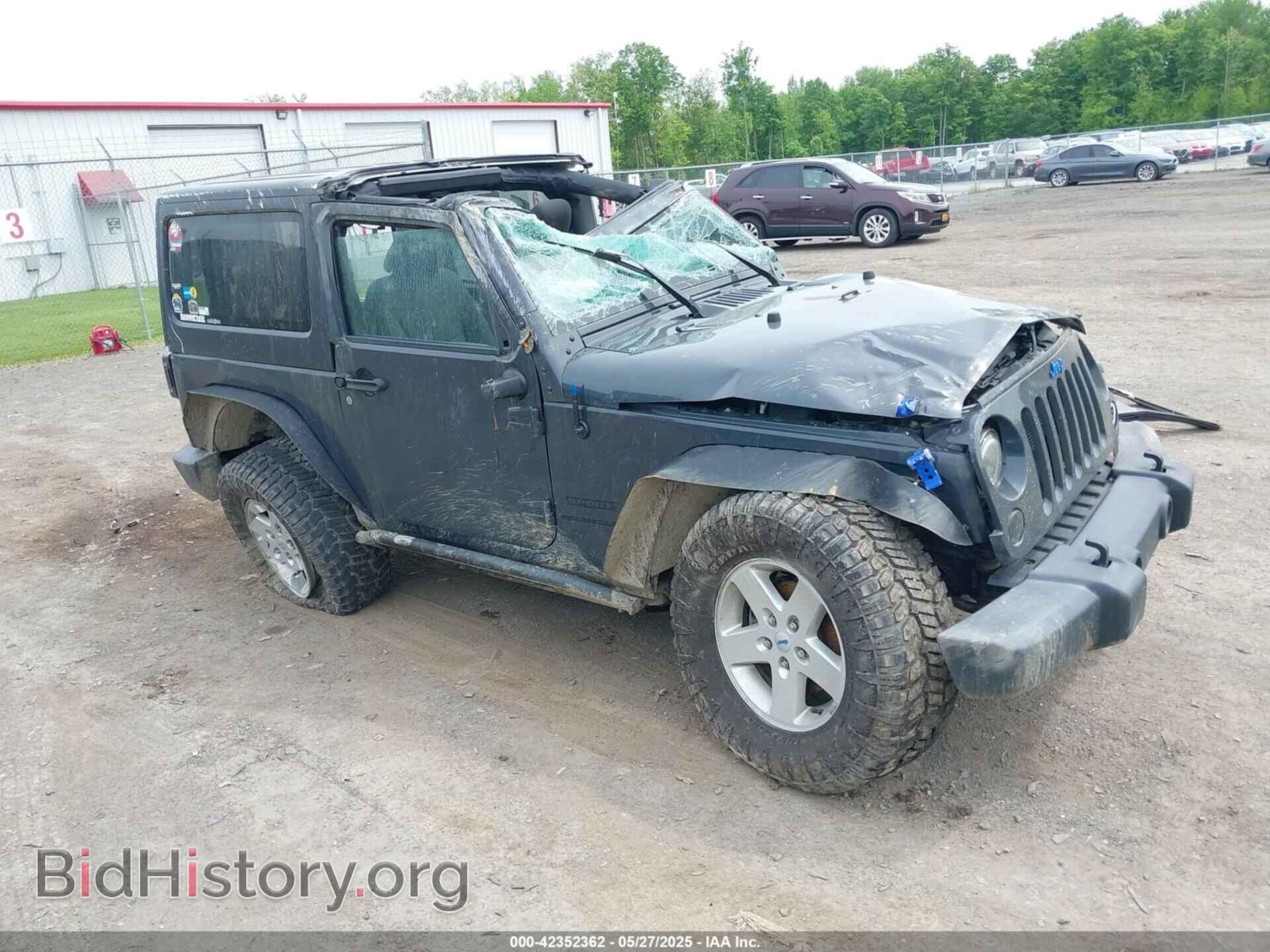 Фотография 1C4AJWAG9GL239913 - JEEP WRANGLER 2016