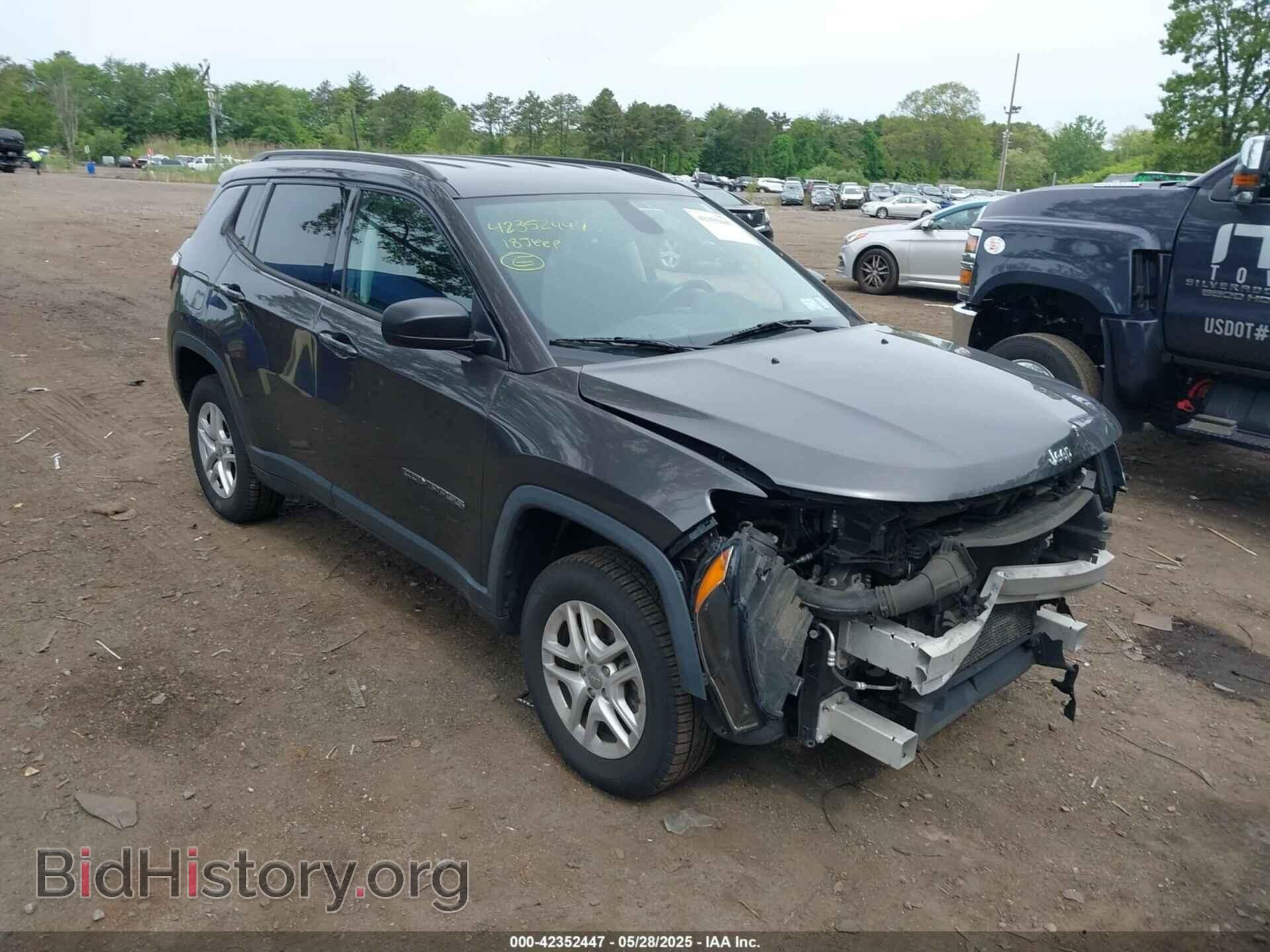 Фотография 3C4NJDAB3JT230260 - JEEP COMPASS 2018