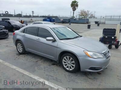 2013 Chrysler 200 TOURING, silver — VIN 1C3CCBBB5DN672082, IAAI