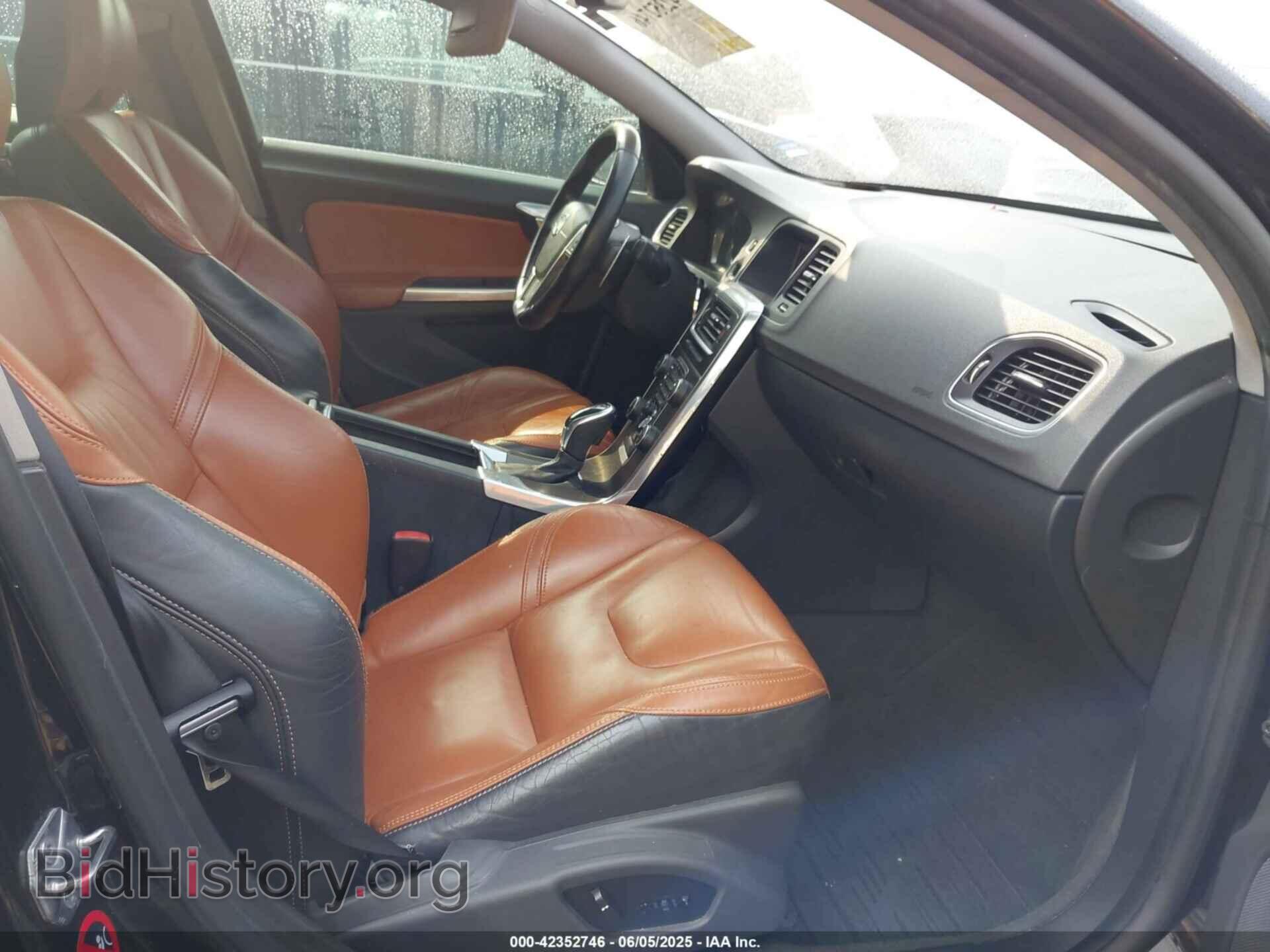 2014 VOLVO S60 - VIN: YV1612FS4E2283701 - Фото 5