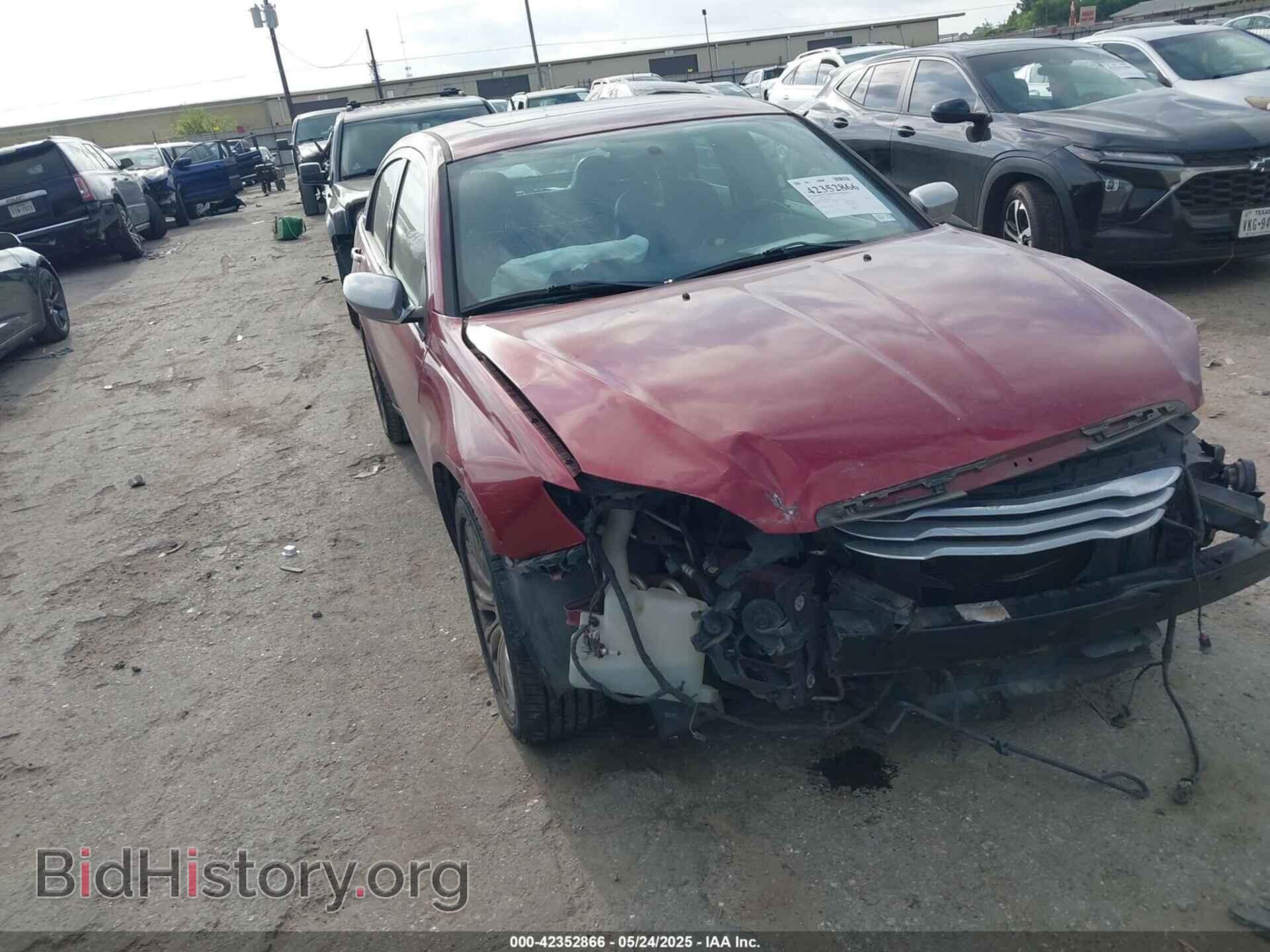 Фотография 1C3BC2FG1BN505491 - CHRYSLER 200 2011