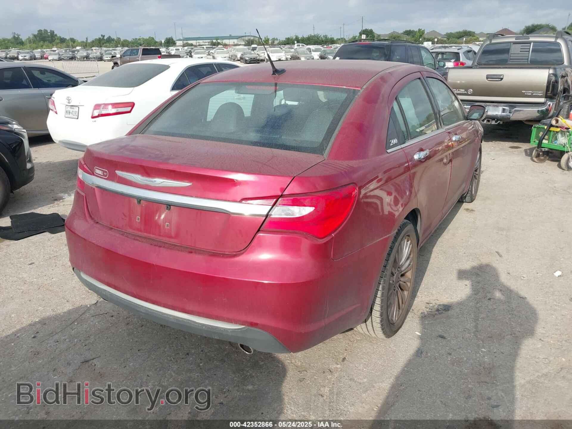 2011 CHRYSLER 200 - VIN: 1C3BC2FG1BN505491 - Фото 4