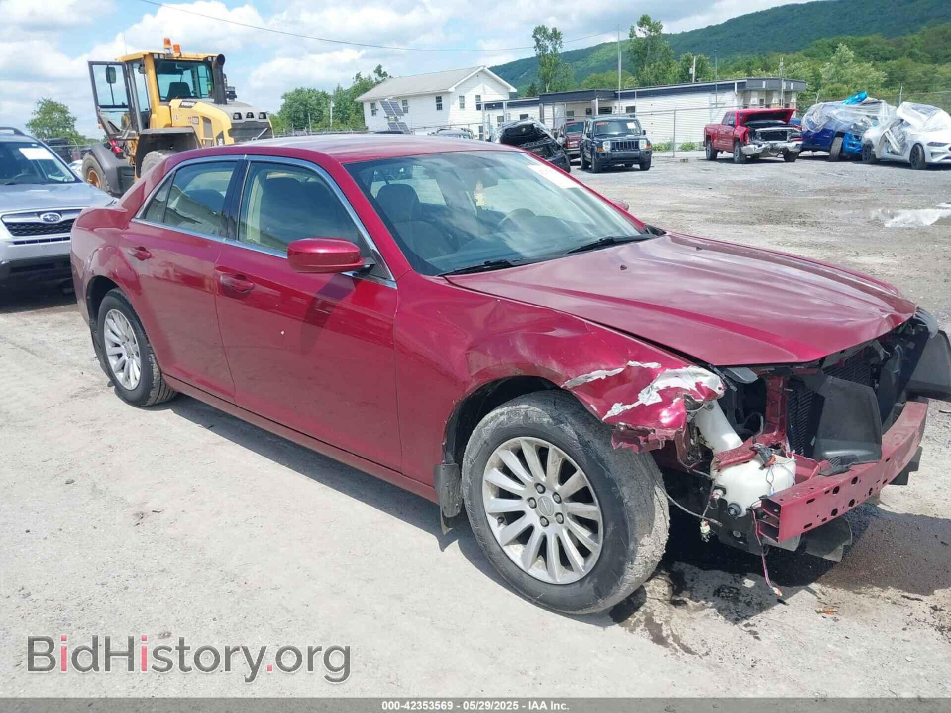 Фотография 2C3CCAAG8CH208007 - CHRYSLER 300 2012