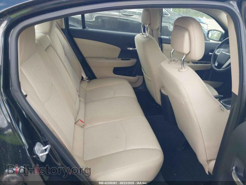 2012 Chrysler 200 (VIN 1C3CCBBBXCN181764) — photo 8 of 11