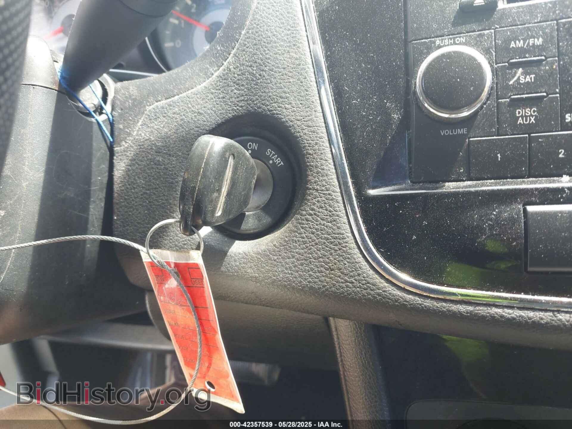 2013 CHRYSLER 200 - VIN: 1C3CCBBB2DN628024 - Photo 11