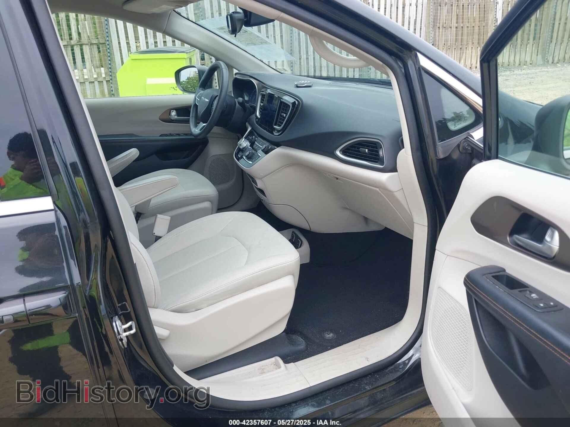 2017 CHRYSLER PACIFICA - VIN: 2C4RC1DG8HR502333 - Фото 5