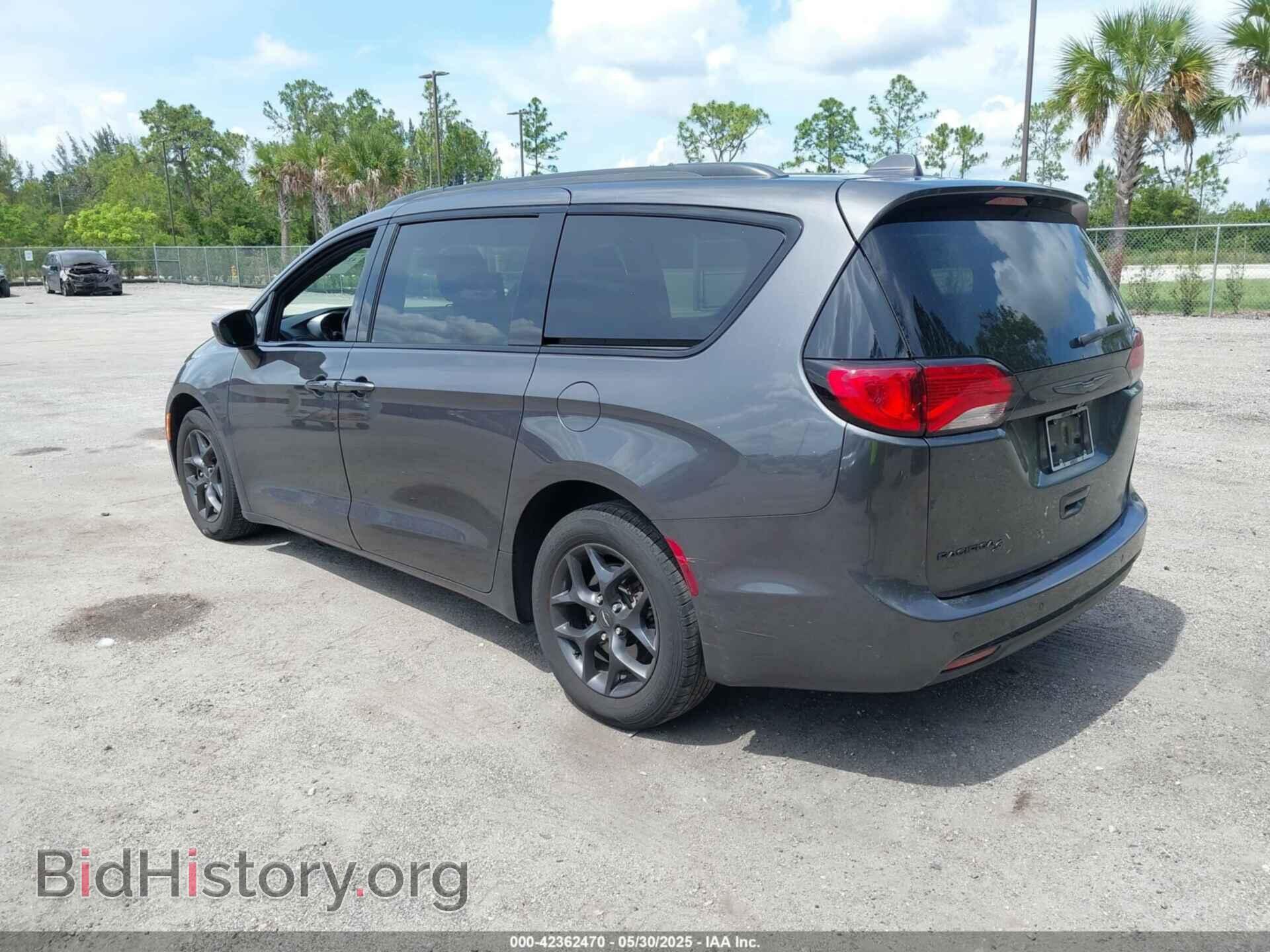 2019 CHRYSLER PACIFICA - VIN: 2C4RC1EG7KR715554 - Фото 3