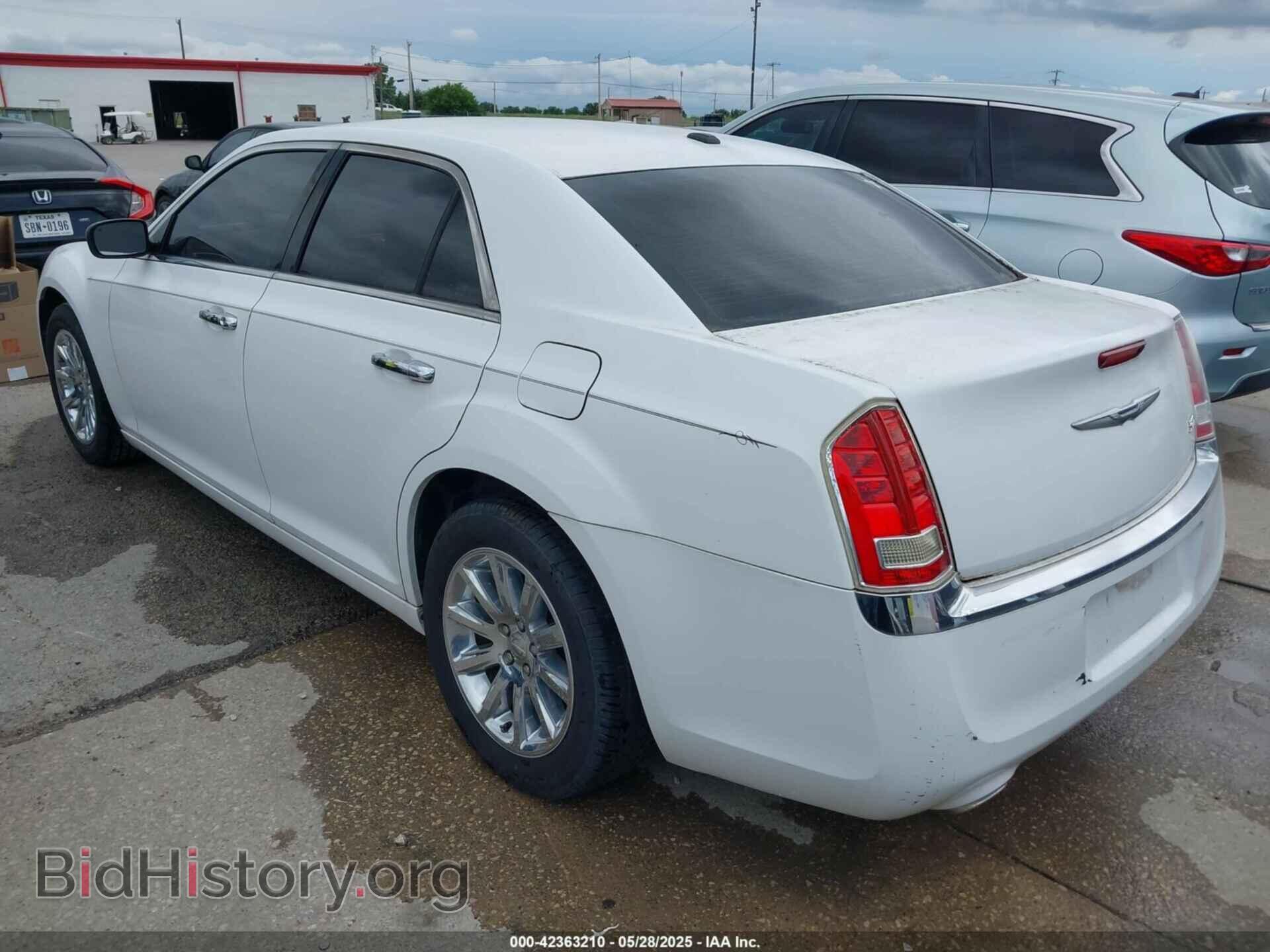2012 CHRYSLER 300 - VIN: 2C3CCACG7CH212451 - Фото 3