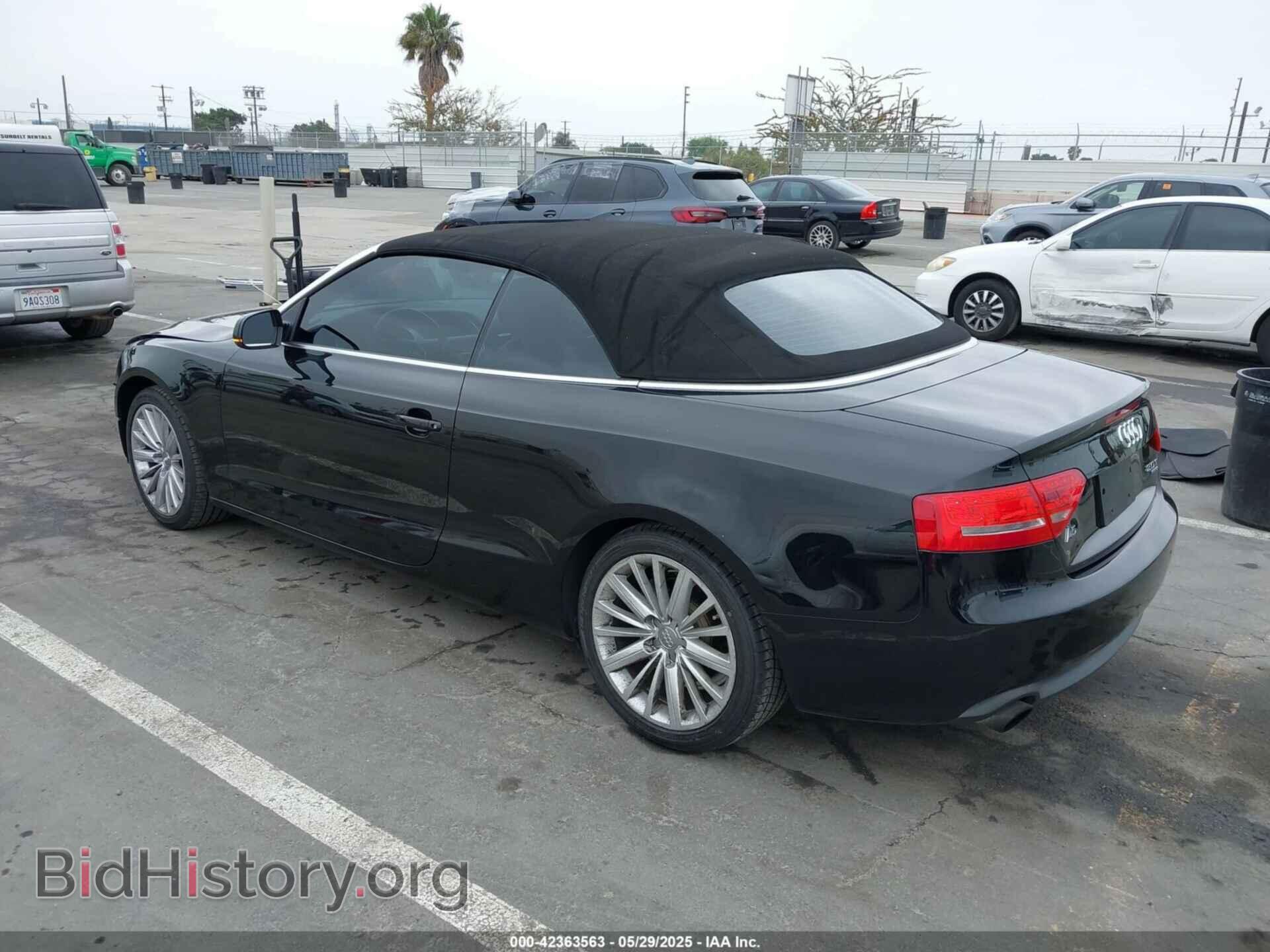 2011 AUDI A5 - VIN: WAULFAFH3BN008658 - Фото 3