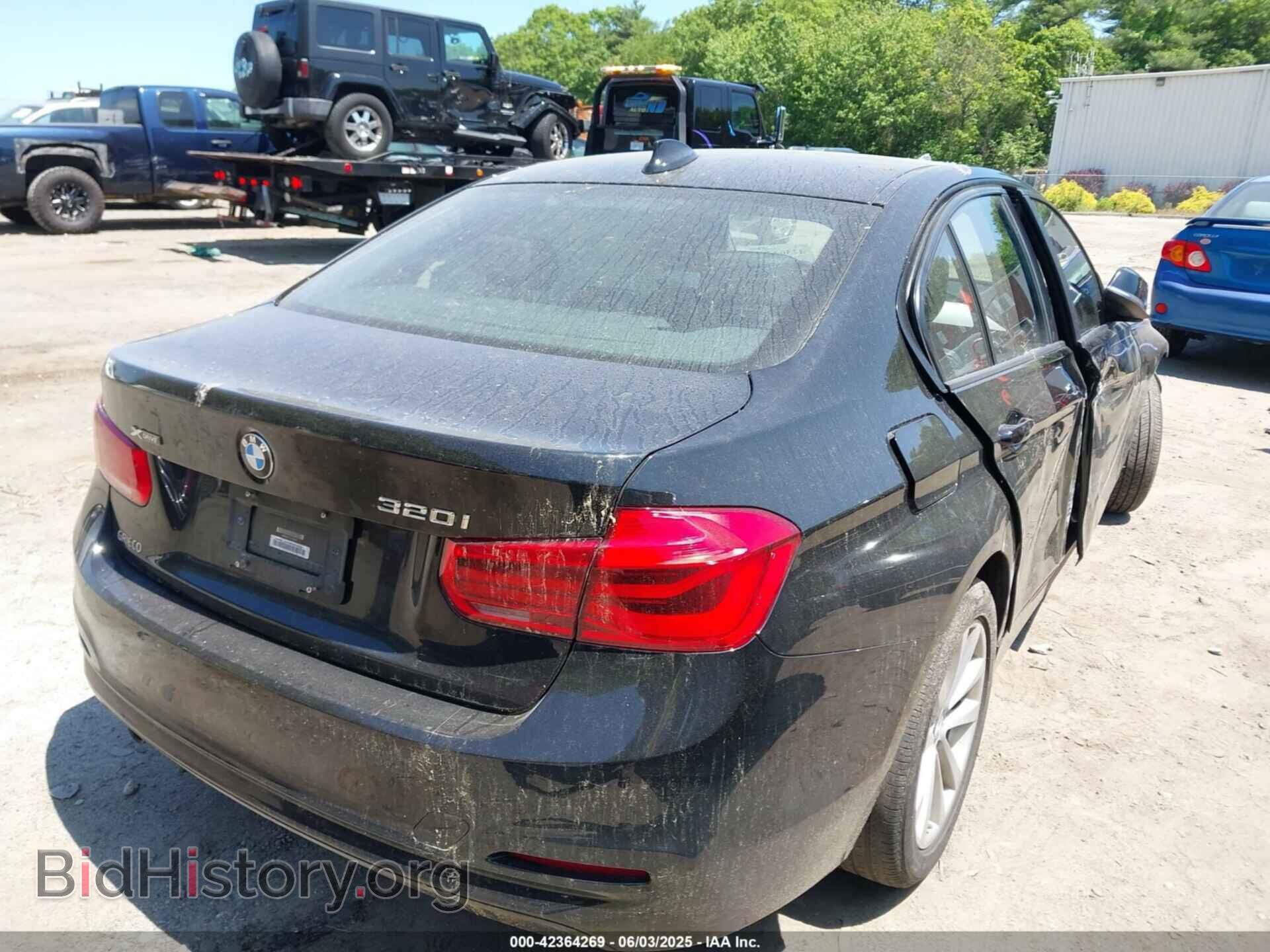 2018 BMW 320I - VIN: WBA8A3C5XJA494689 - Фото 4