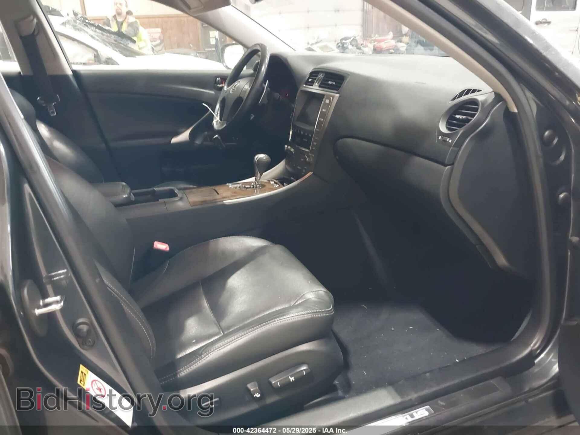 2010 LEXUS IS - VIN: JTHCF5C28A5041775 - Photo 5