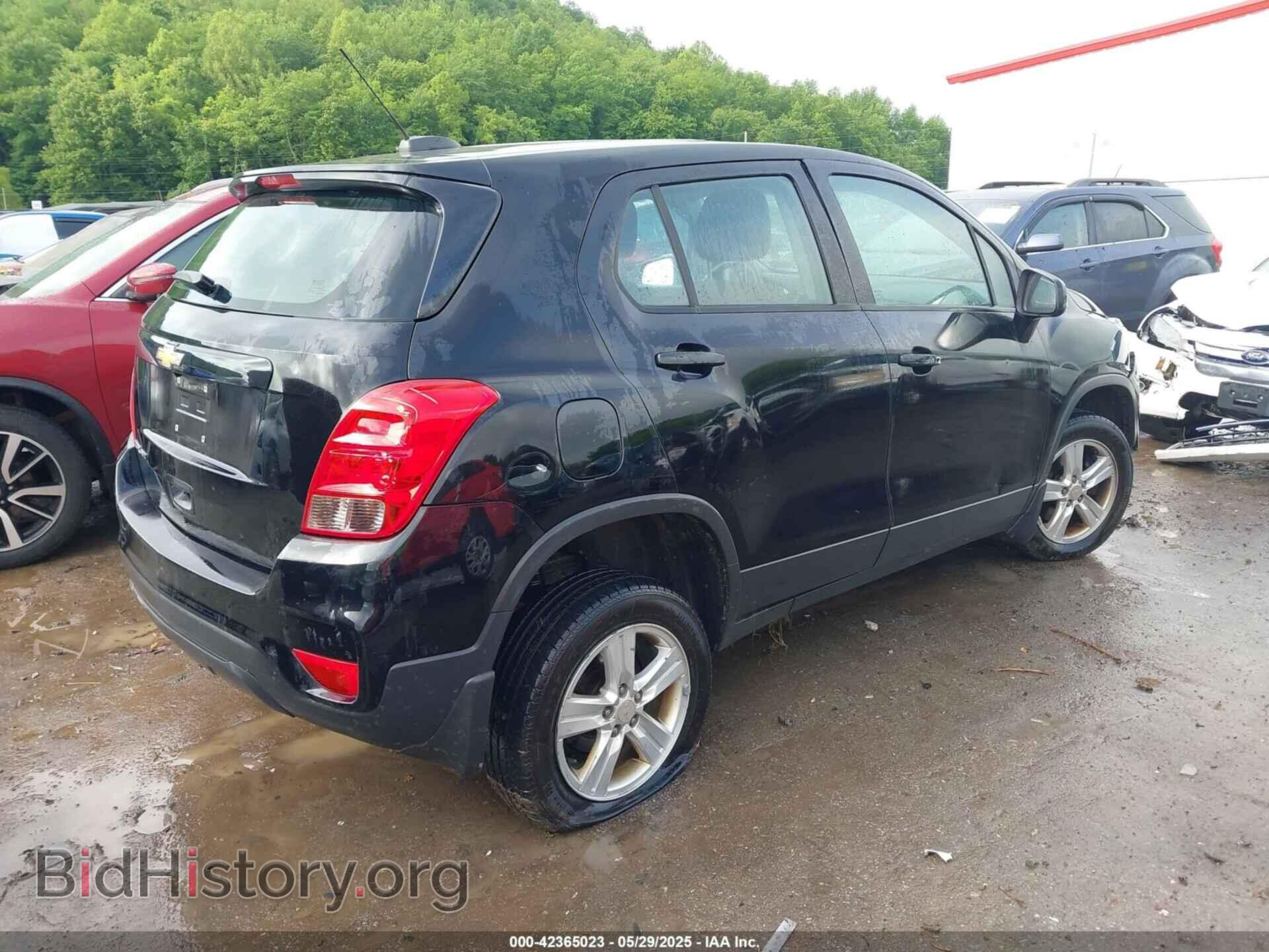 2017 CHEVROLET TRAX - VIN: 3GNCJNSB4HL281117 - Фото 4