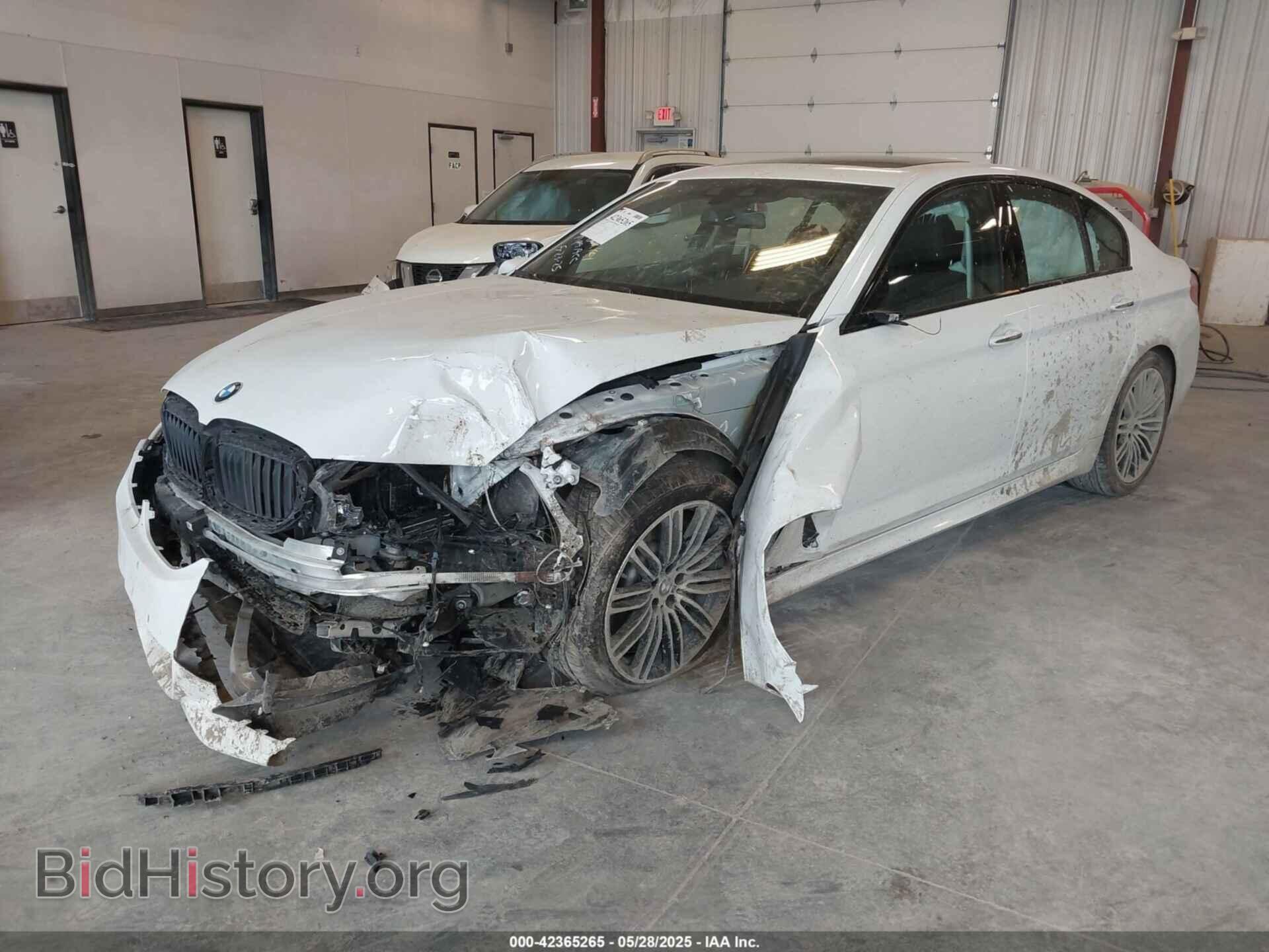 2018 BMW 540I - VIN: WBAJE7C50JG891791 - Фото 2