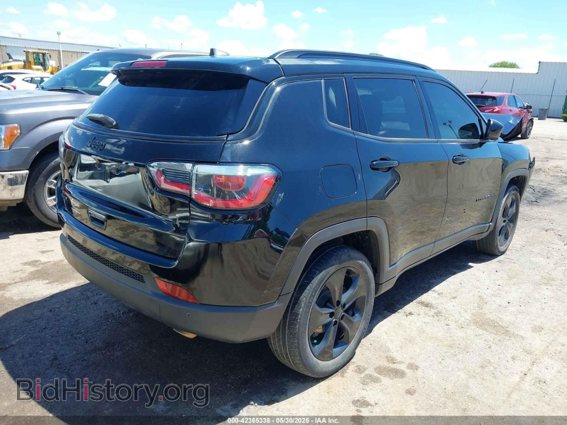 2019 JEEP COMPASS - VIN: 3C4NJDBB7KT723889 - Фото 4