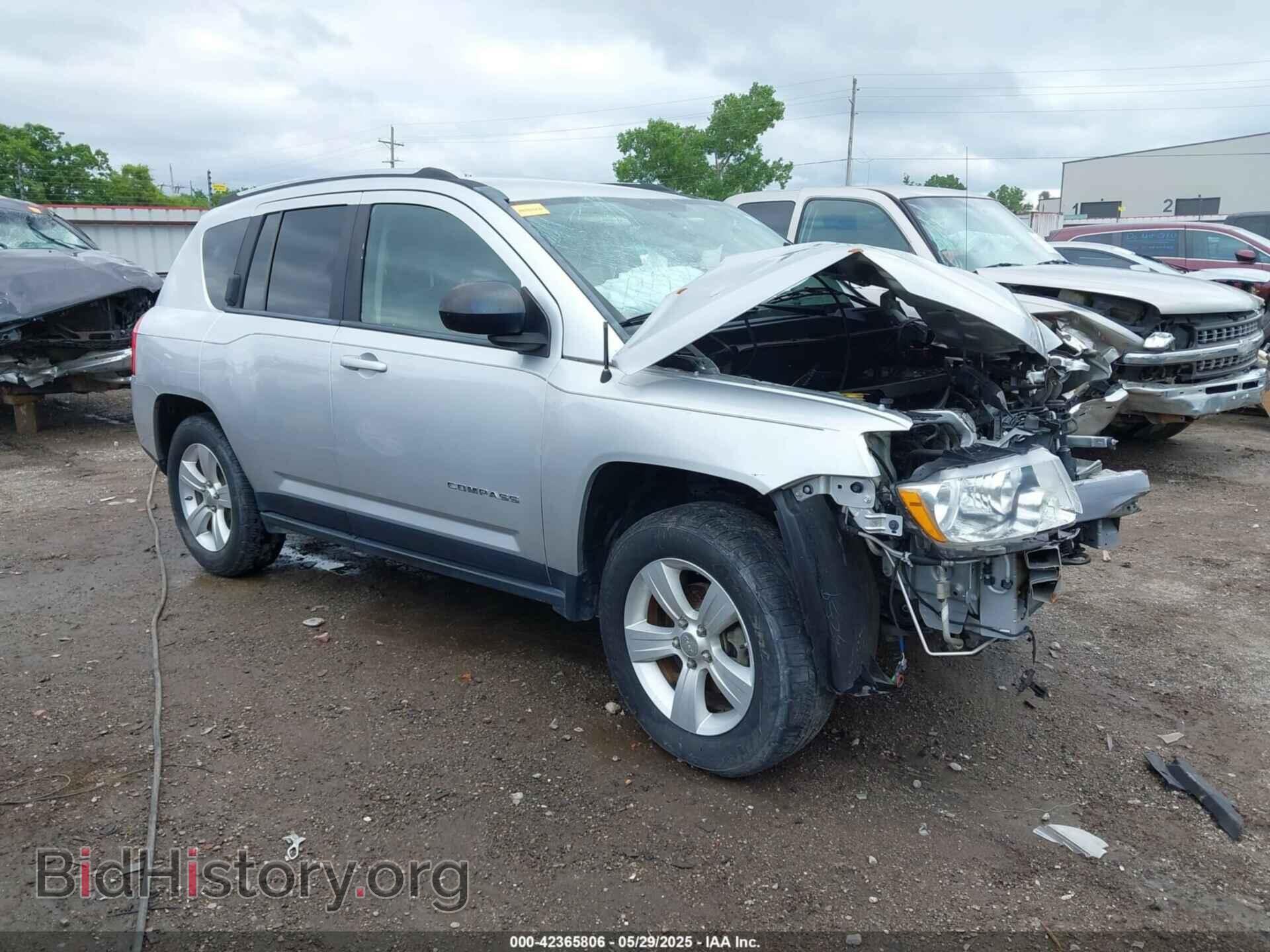 Photo 1C4NJCBBXCD539032 - JEEP COMPASS 2012