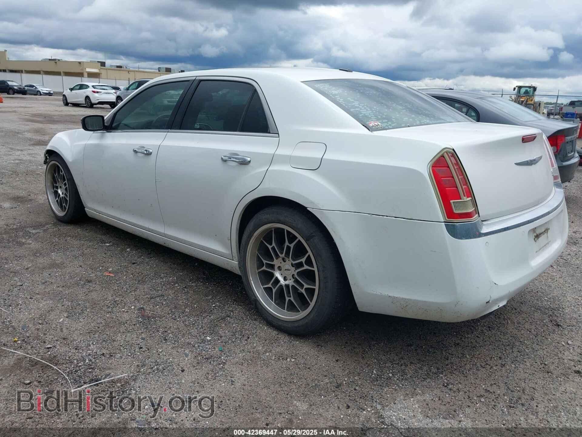 2011 CHRYSLER 300C - VIN: 2C3CA6CT4BH529179 - Фото 3