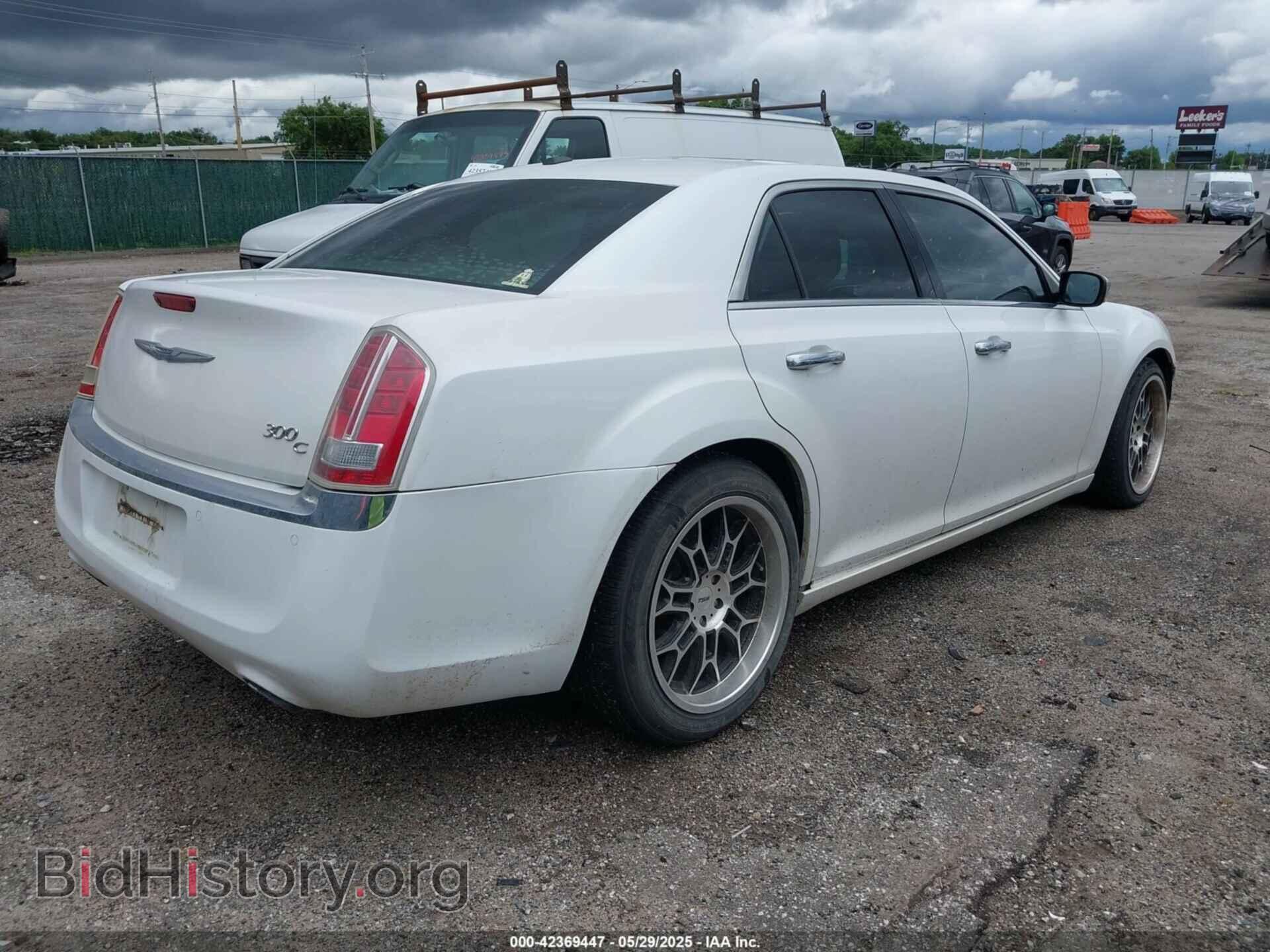 2011 CHRYSLER 300C - VIN: 2C3CA6CT4BH529179 - Фото 4