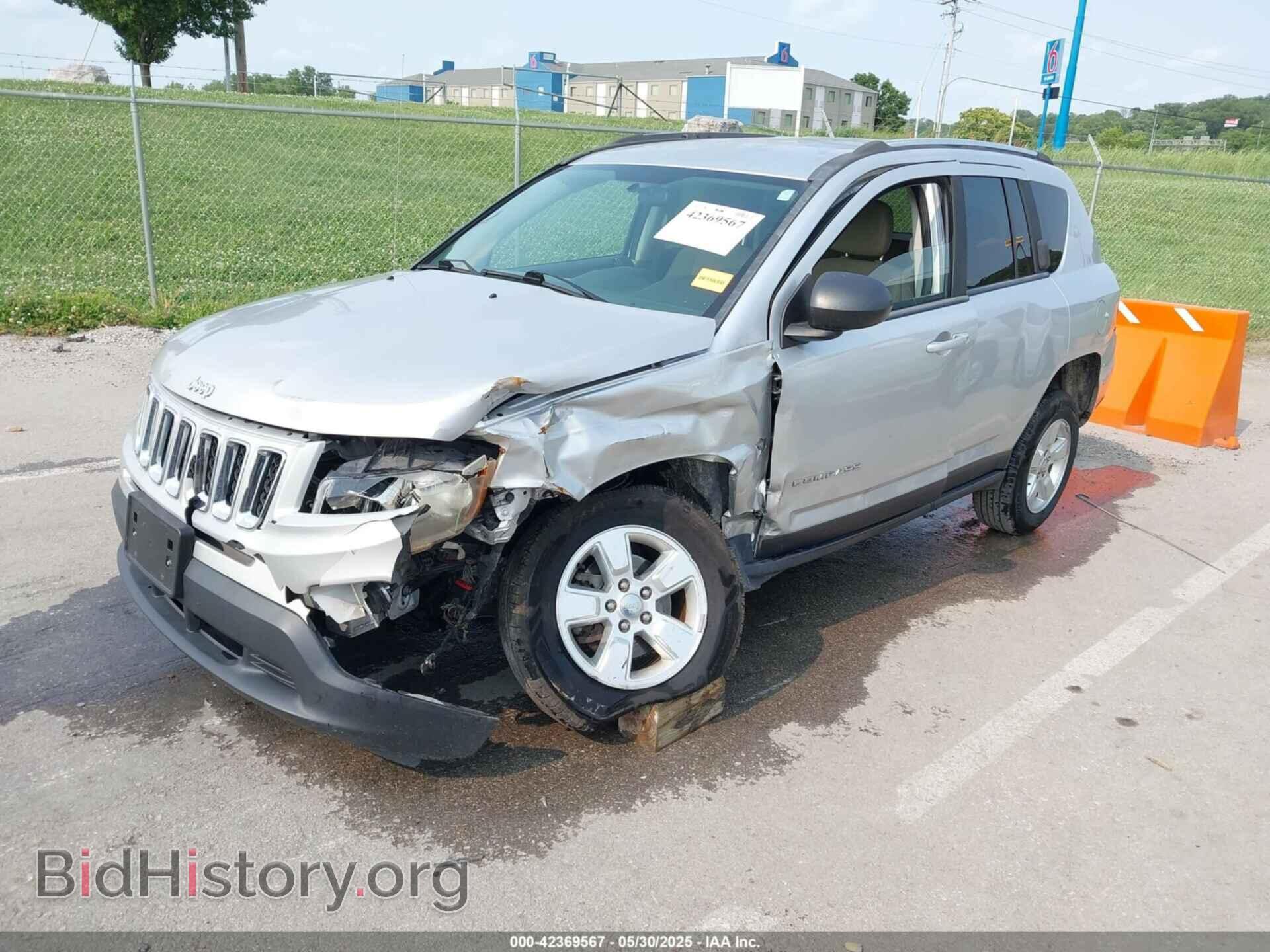 2014 JEEP COMPASS - VIN: 1C4NJCBAXED523634 - Фото 2