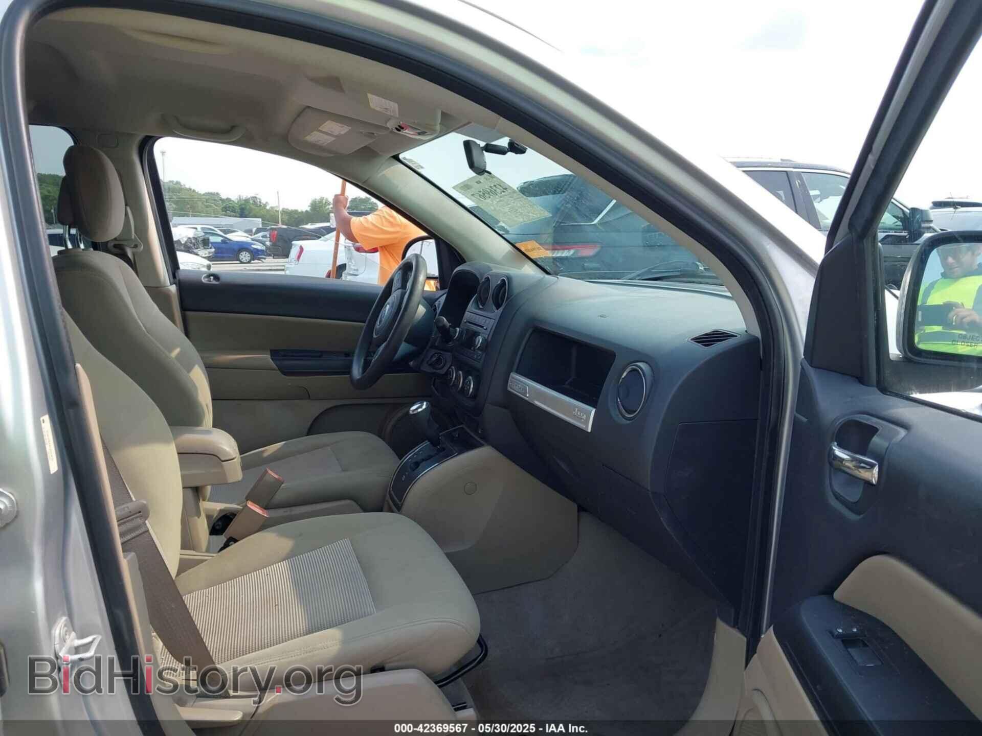 2014 JEEP COMPASS - VIN: 1C4NJCBAXED523634 - Фото 5