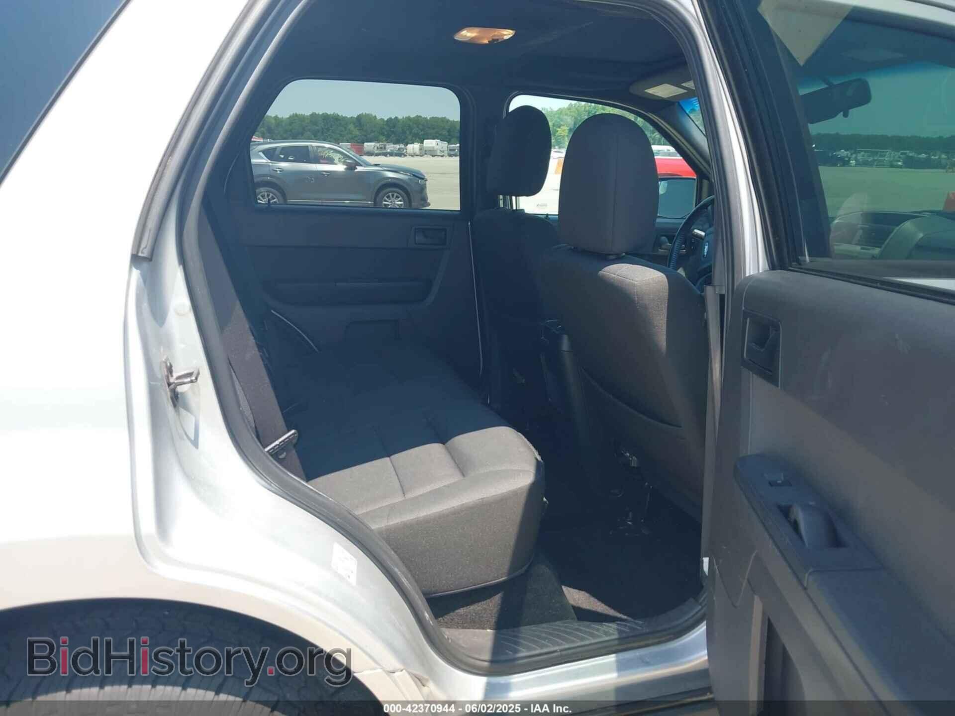 2011 FORD ESCAPE - VIN: 1FMCU0DG1BKA16963 - Фото 8