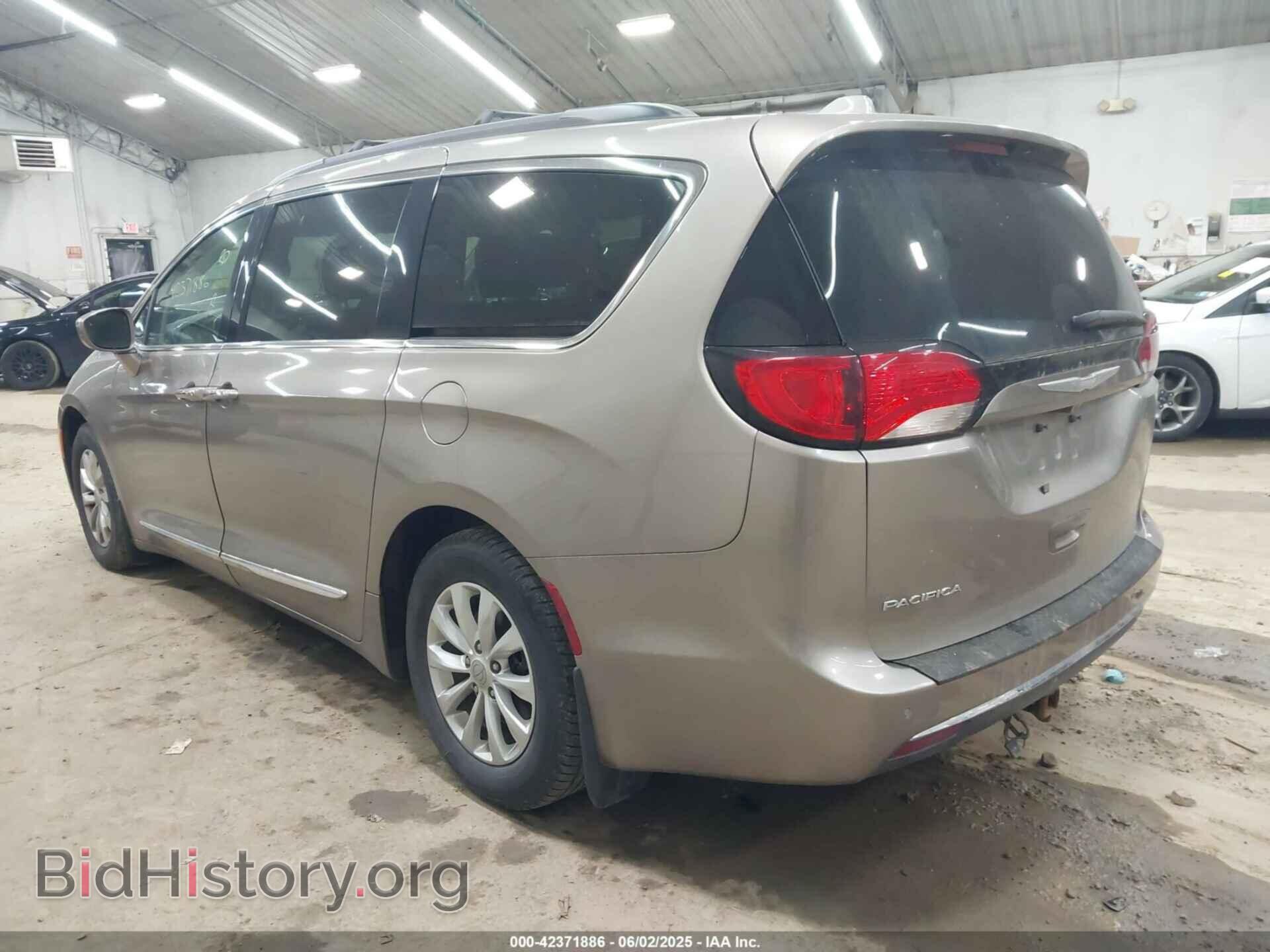 2017 CHRYSLER PACIFICA - VIN: 2C4RC1BG5HR795448 - Фото 3