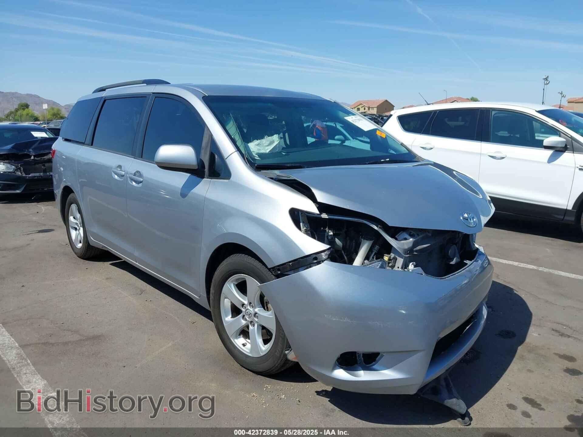 Фотография 5TDKK3DC4FS576186 - TOYOTA SIENNA 2015