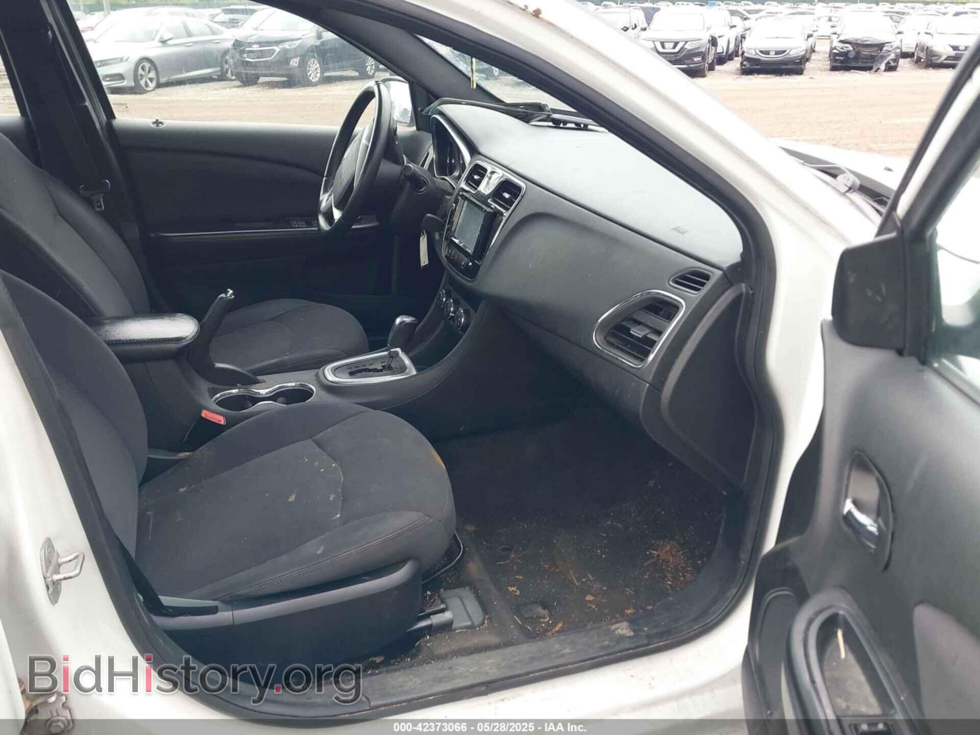 2012 CHRYSLER 200 - VIN: 1C3CCBBB1CN288945 - Фото 5