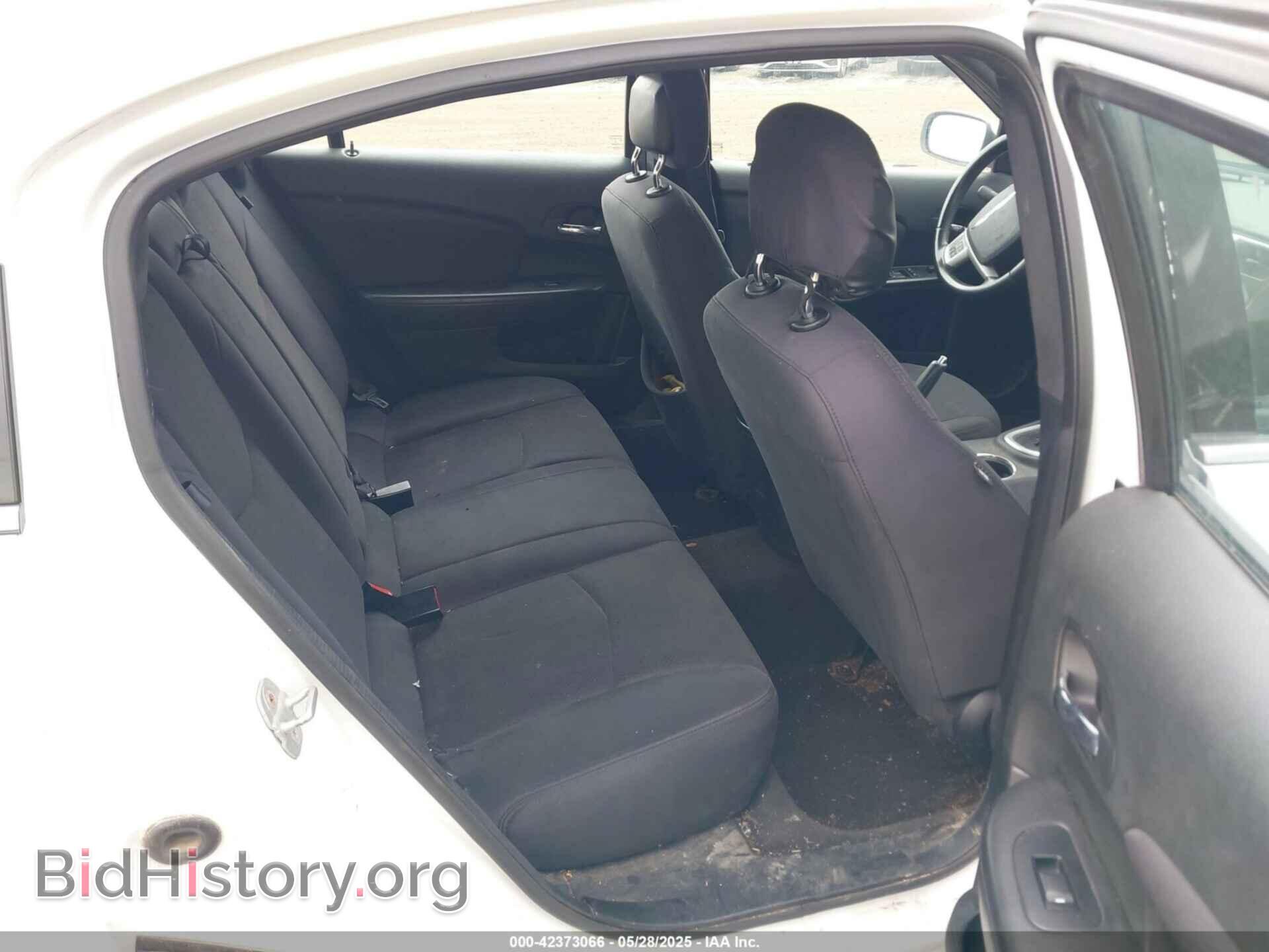 2012 CHRYSLER 200 - VIN: 1C3CCBBB1CN288945 - Фото 8