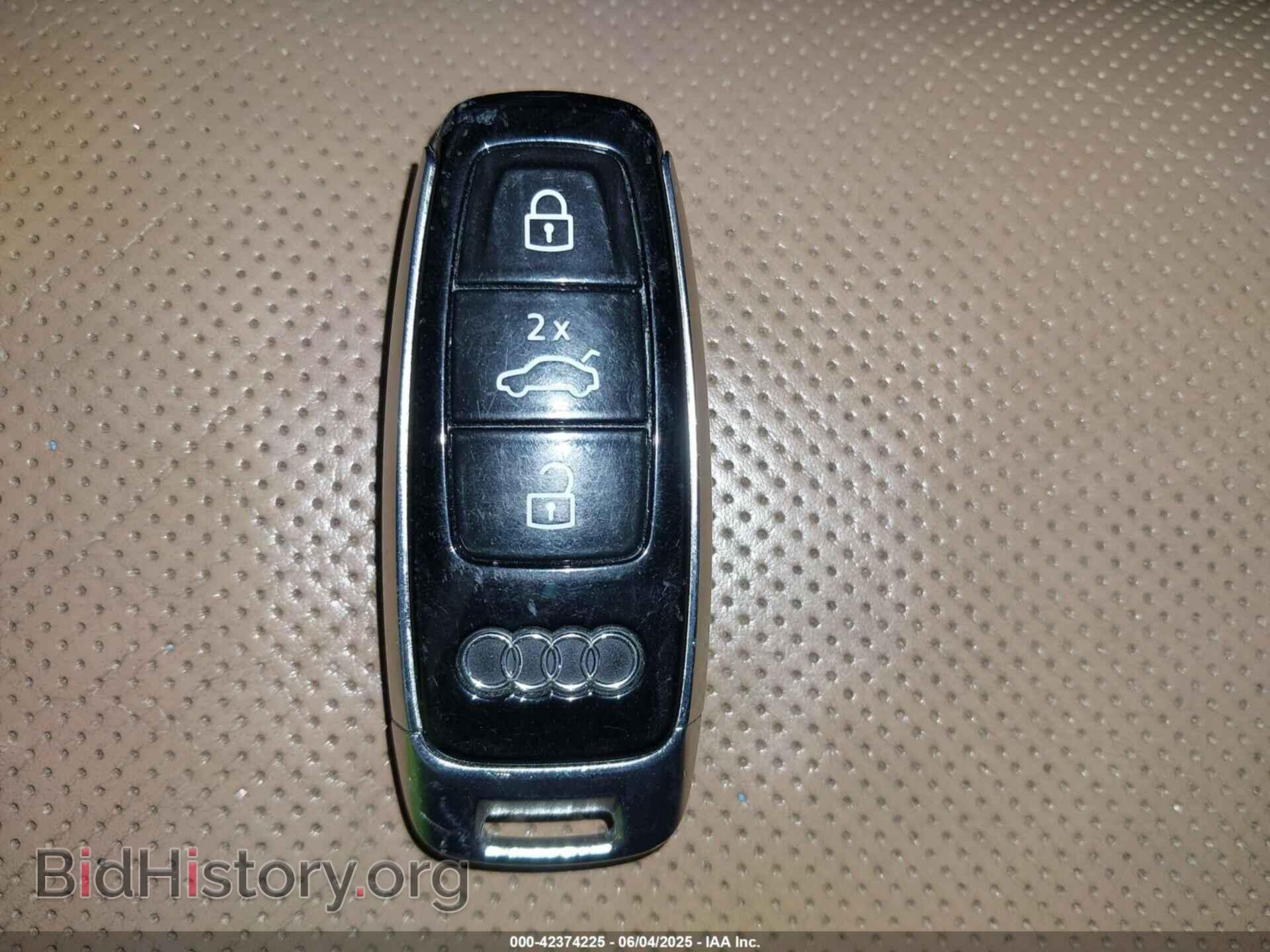 2021 AUDI A8 L - VIN: WAU8DAF84MN030814 - Фото 11