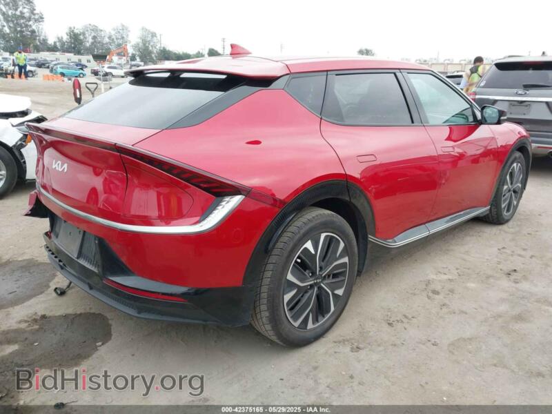 2022 Kia EV6 (VIN KNDC34LAXN5066095) — photo 4 of 21