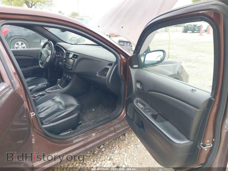 2013 Chrysler 200 (VIN 1C3CCBCGXDN724073) — photo 5 of 12