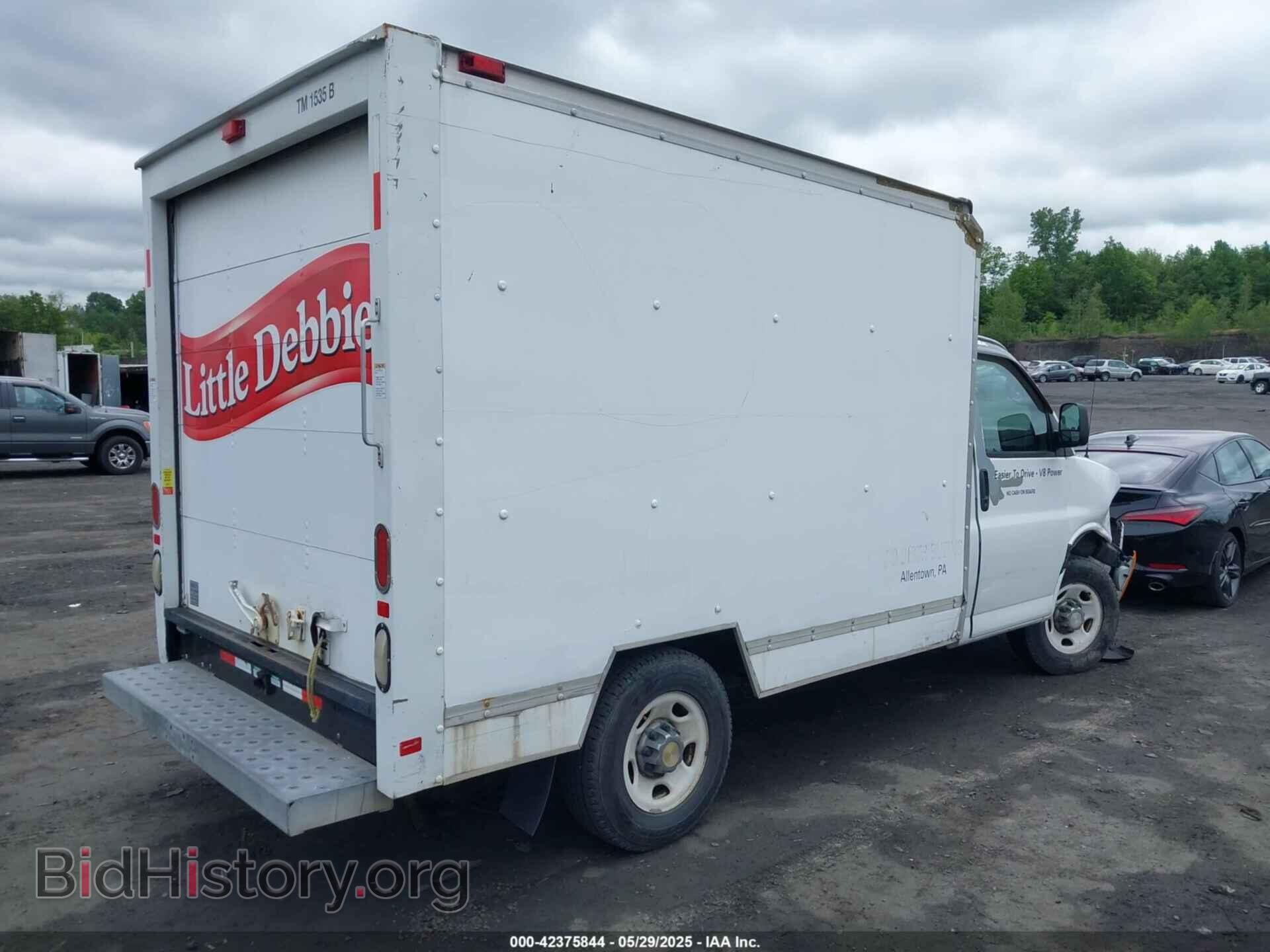 2008 GMC SAVANA CUTAWAY - VIN: 1GDGG31C381910375 - Photo 4