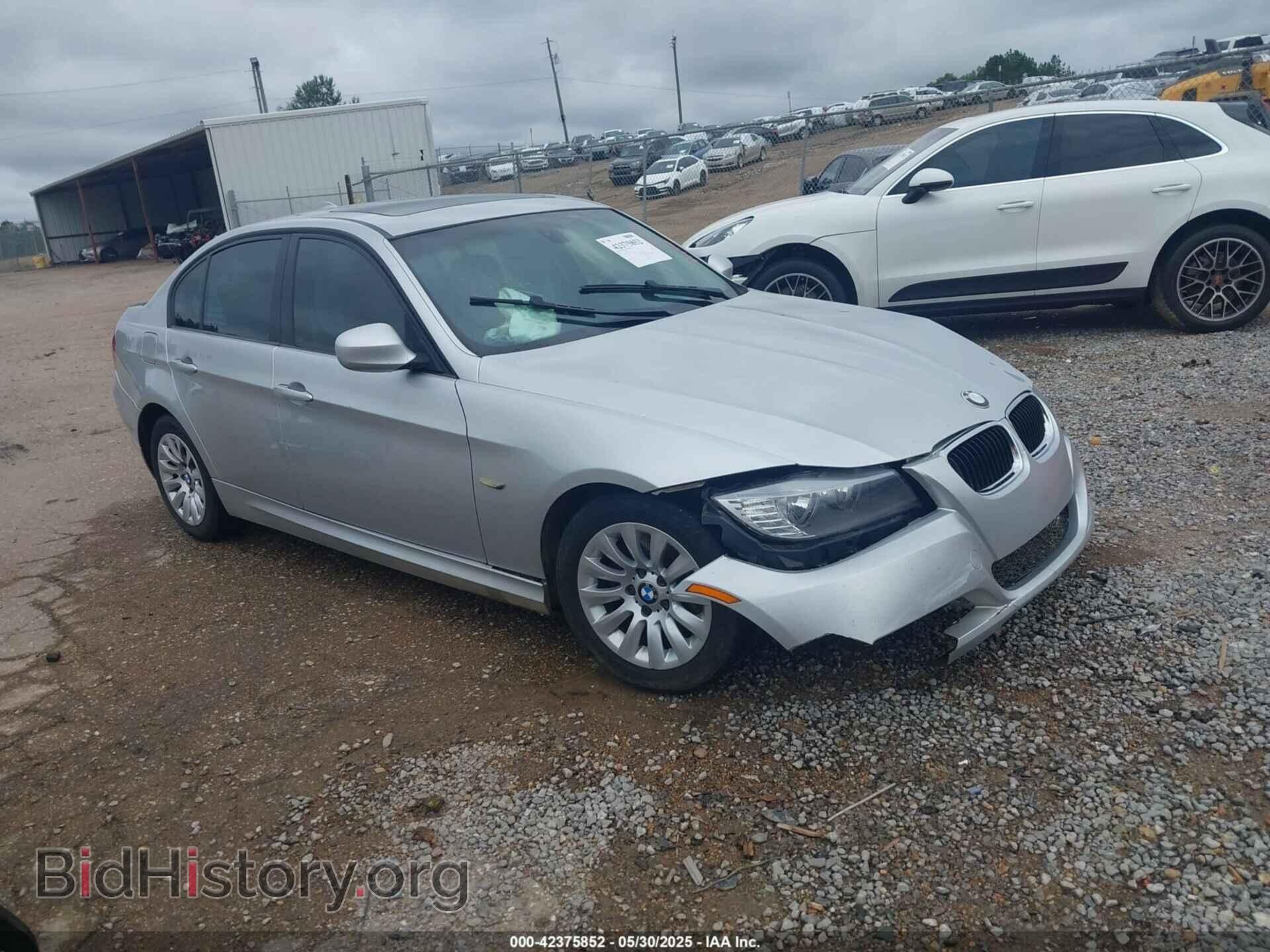 Фотография WBAPH77579NM29263 - BMW 328I 2009