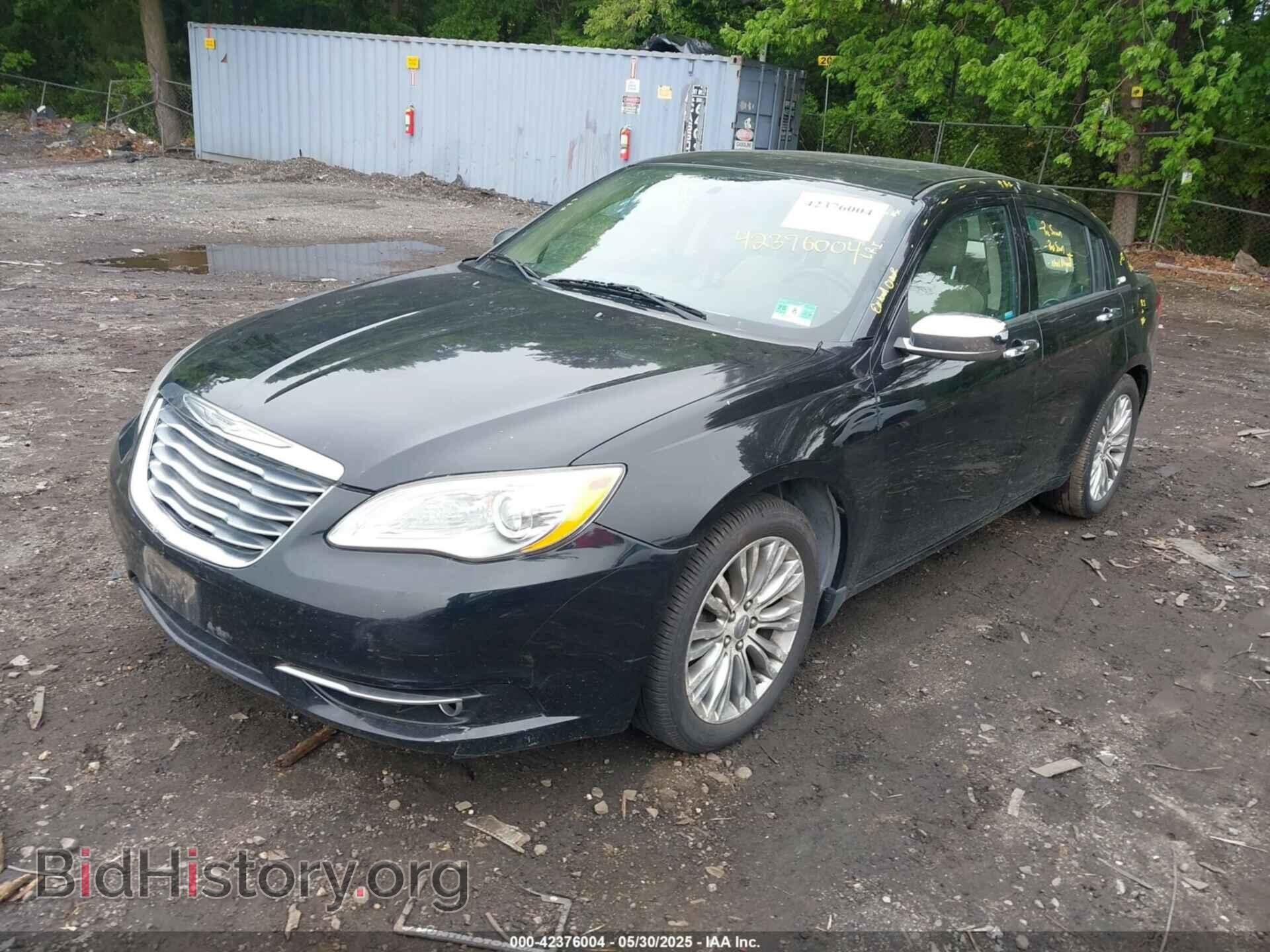 2012 CHRYSLER 200 - VIN: 1C3CCBCG1CN307925 - Фото 2