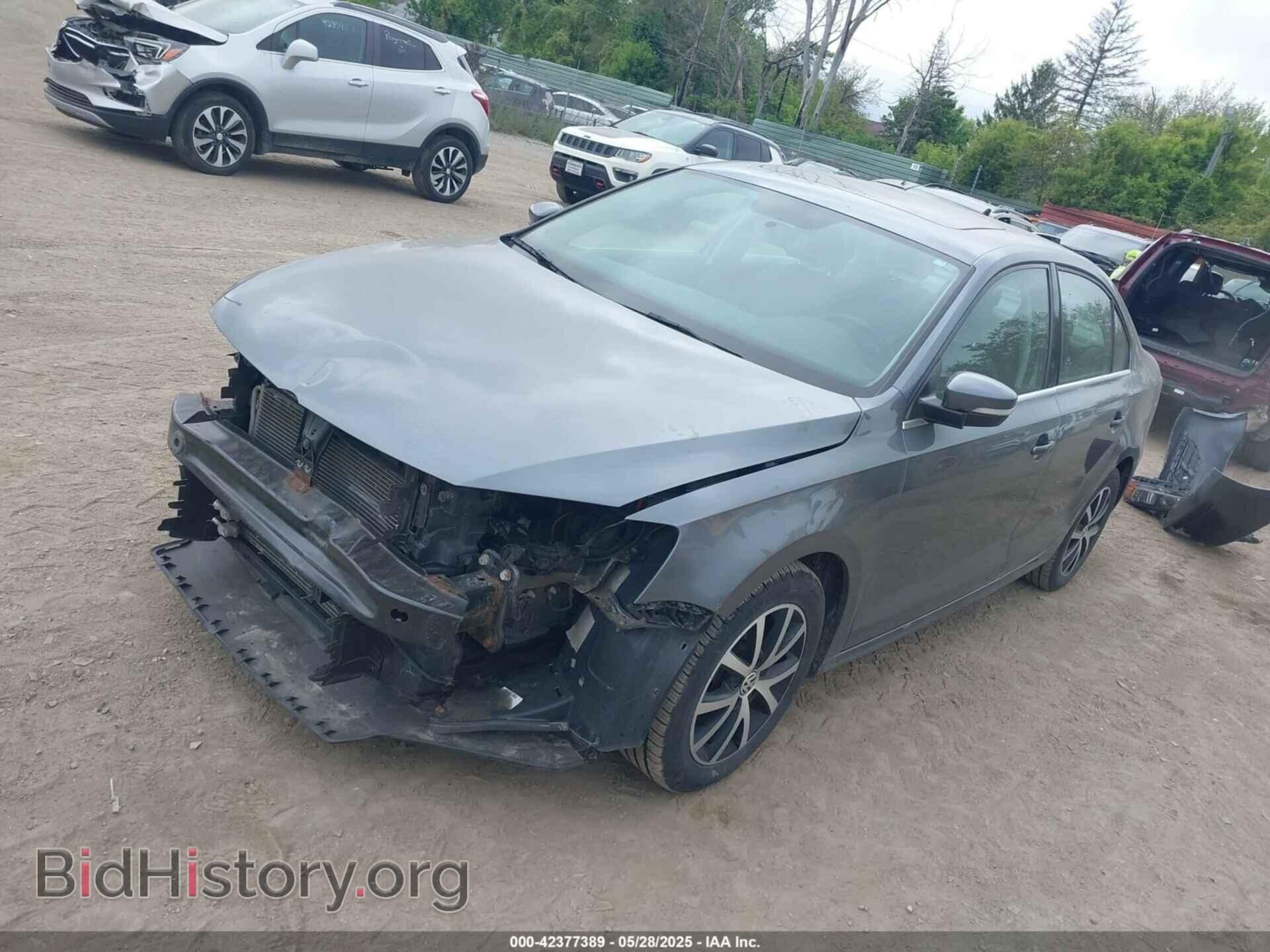 2017 VOLKSWAGEN JETTA - VIN: 3VWDB7AJXHM264246 - Фото 2