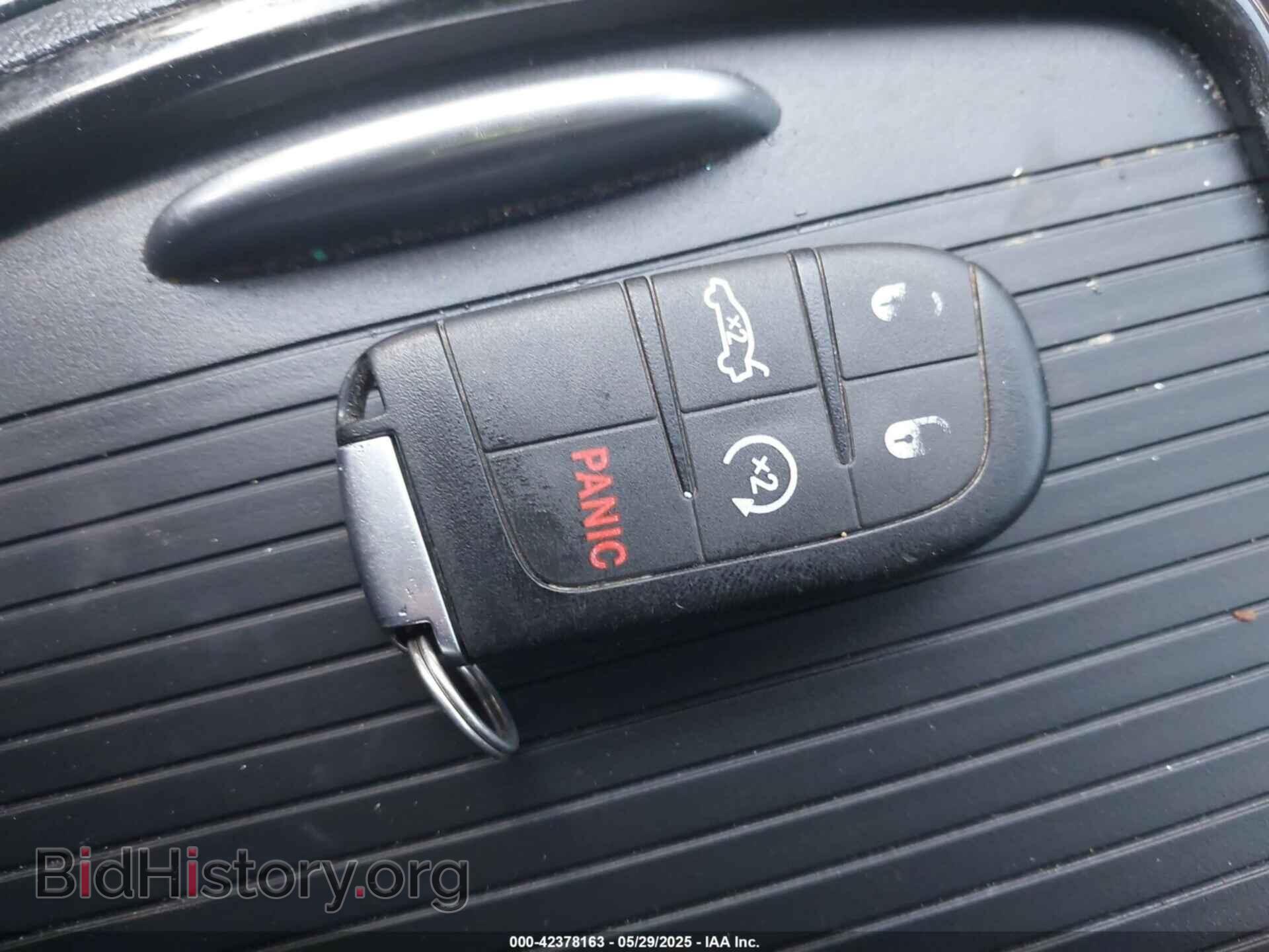 2015 CHRYSLER 300 - VIN: 2C3CCABG8FH756463 - Фото 11