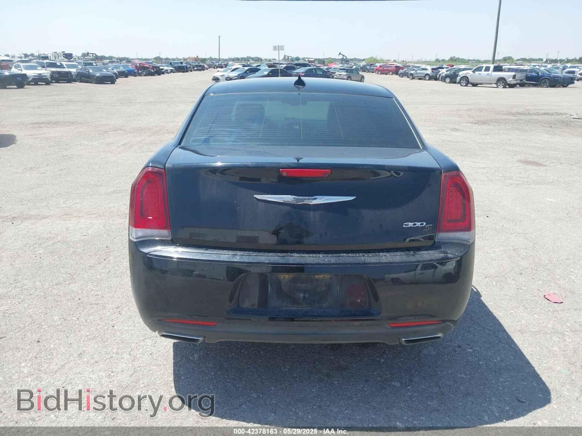 2015 CHRYSLER 300 - VIN: 2C3CCABG8FH756463 - Фото 16