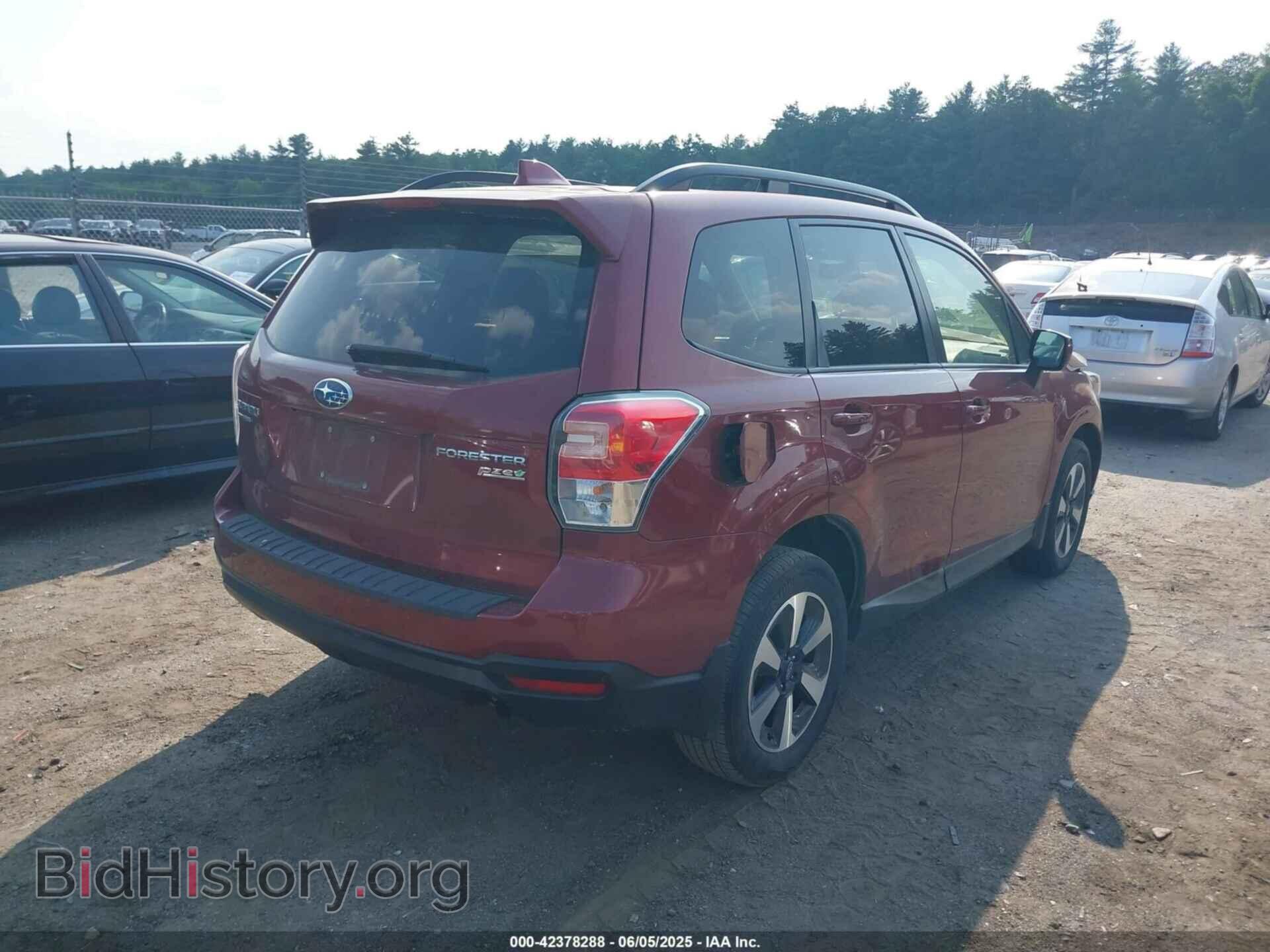 2017 SUBARU FORESTER - VIN: JF2SJAEC0HG561320 - Фото 4