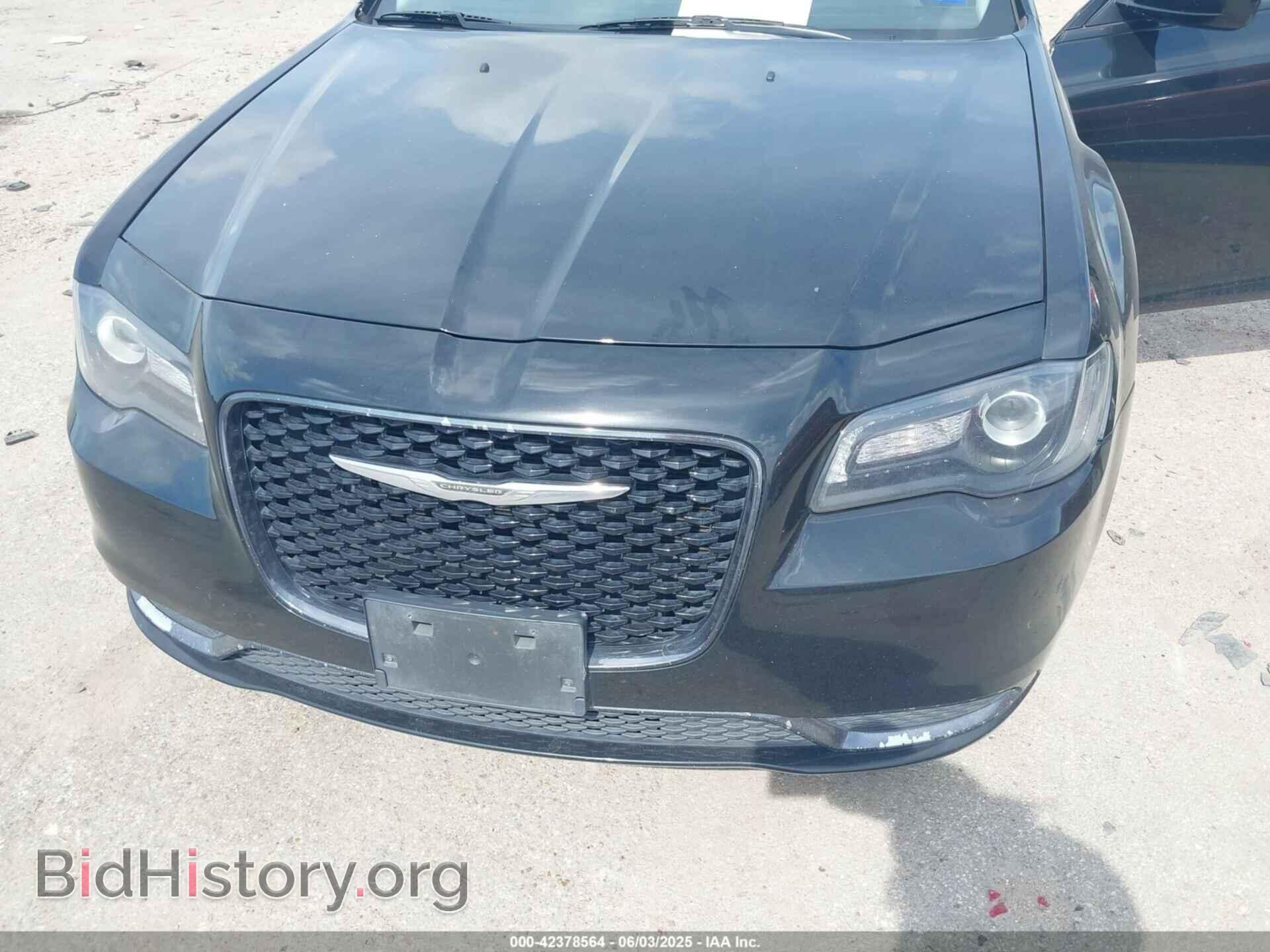 2019 CHRYSLER 300 - VIN: 2C3CCAAGXKH528704 - Фото 6