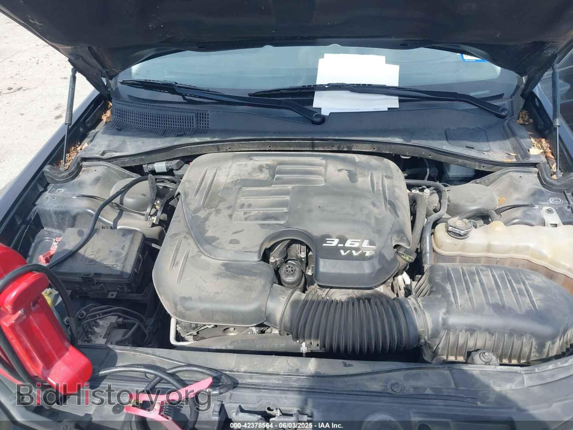 2019 CHRYSLER 300 - VIN: 2C3CCAAGXKH528704 - Фото 10