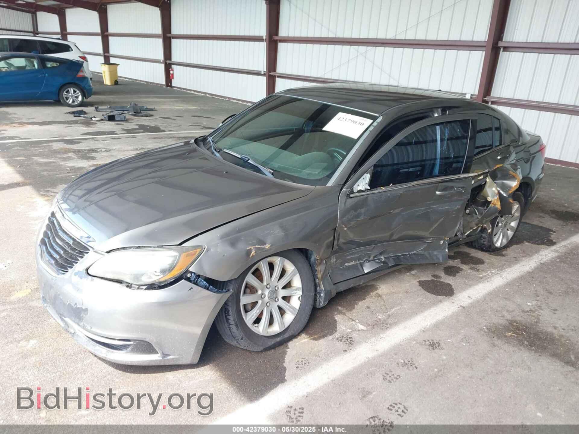 2011 CHRYSLER 200 - VIN: 1C3BC1FB9BN603599 - Фото 2