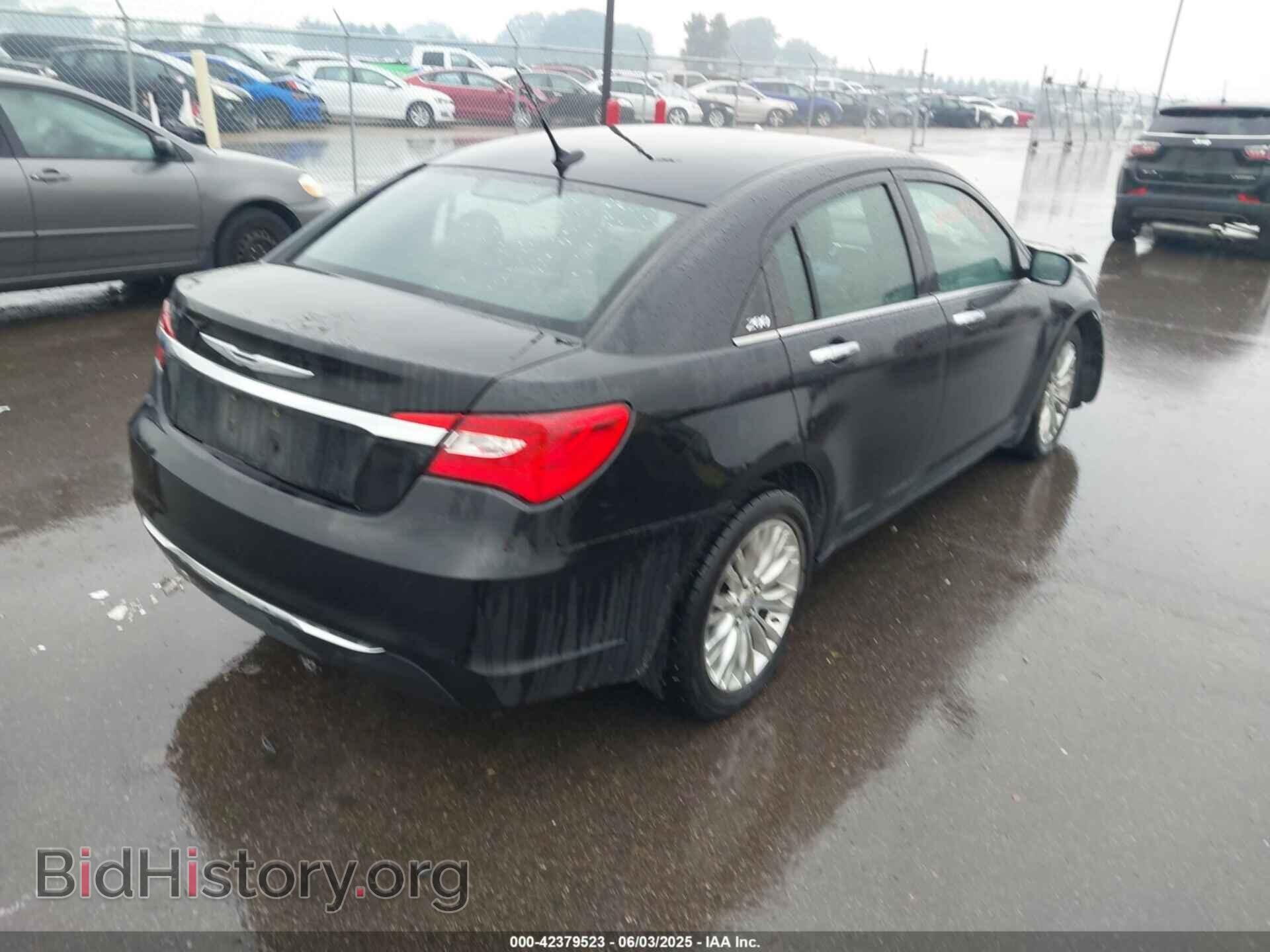 2011 CHRYSLER 200 - VIN: 1C3BC2FG9BN516691 - Фото 4