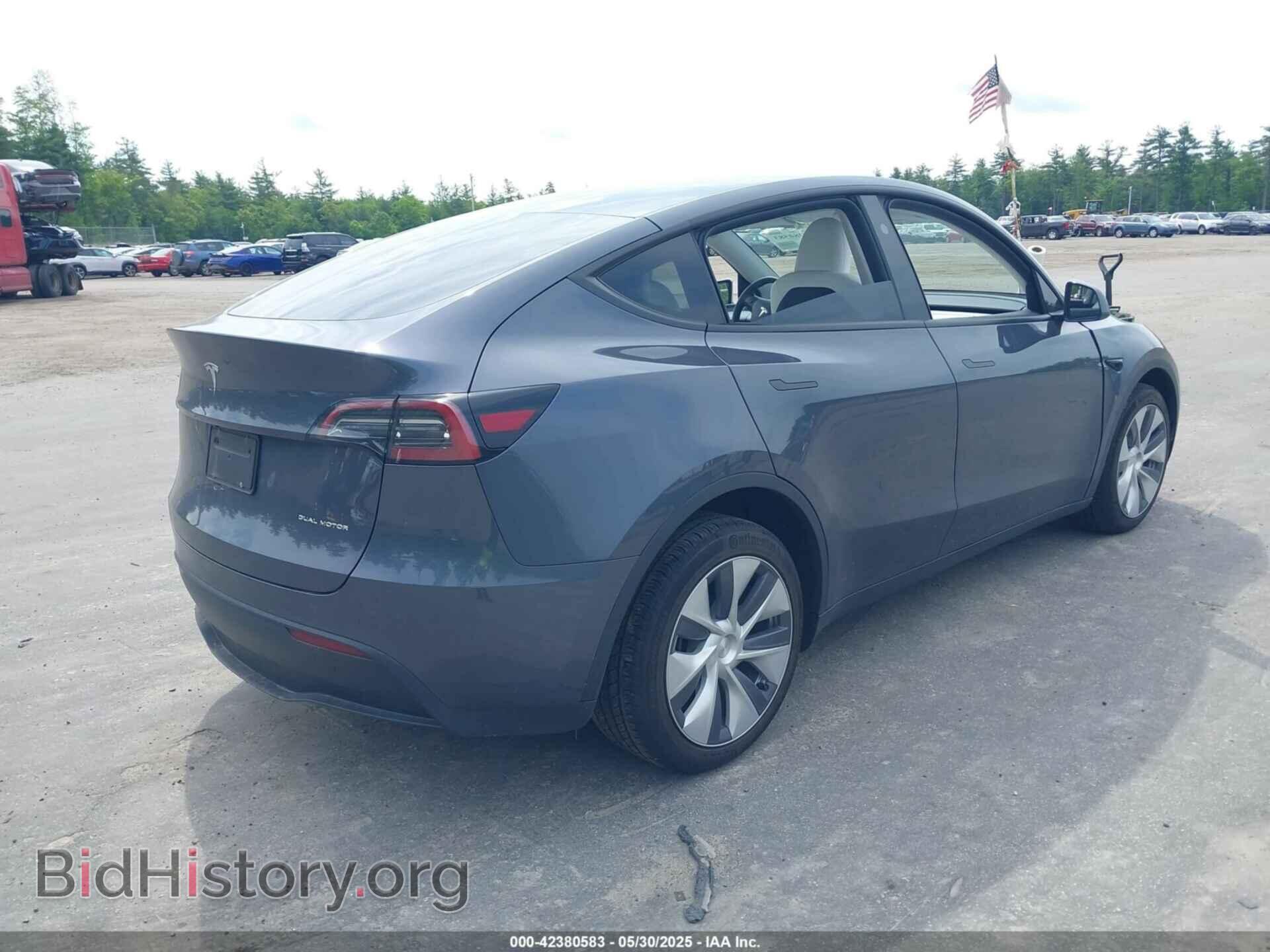 2023 TESLA MODEL Y - VIN: 7SAYGAEEXPF856428 - Фото 4