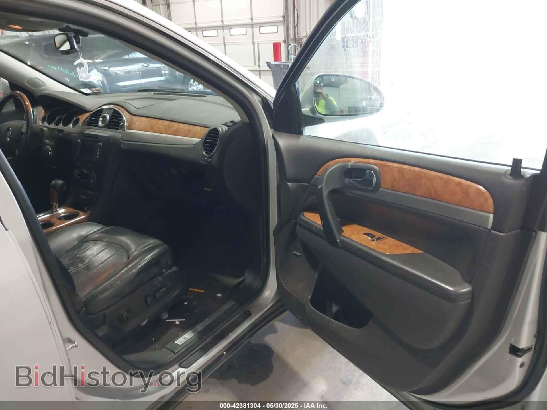 2011 BUICK ENCLAVE - VIN: 5GAKRCED4BJ112617 - Фото 5
