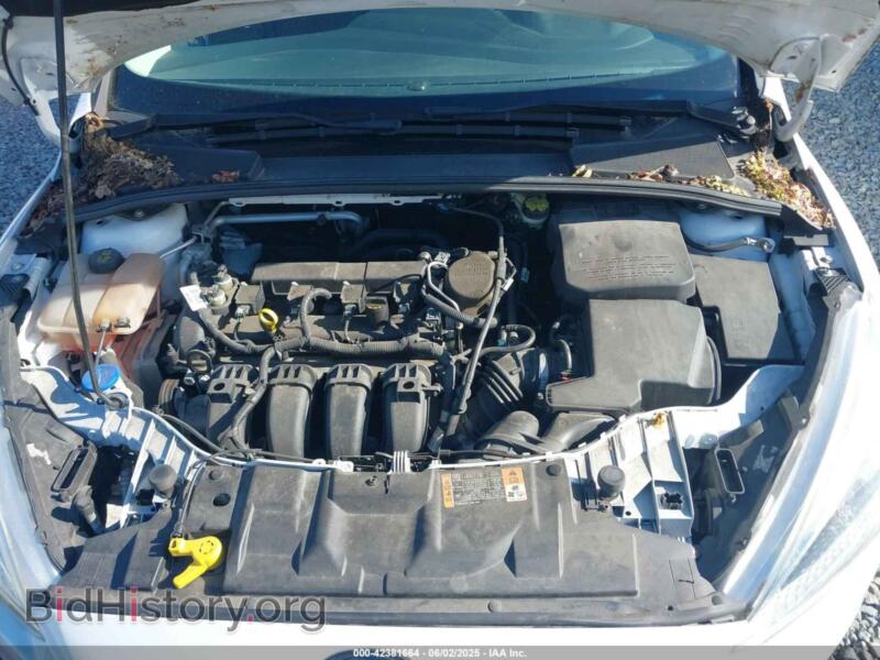 2016 Ford FOCUS (VIN 1FADP3F29GL306314) — photo 10 of 16