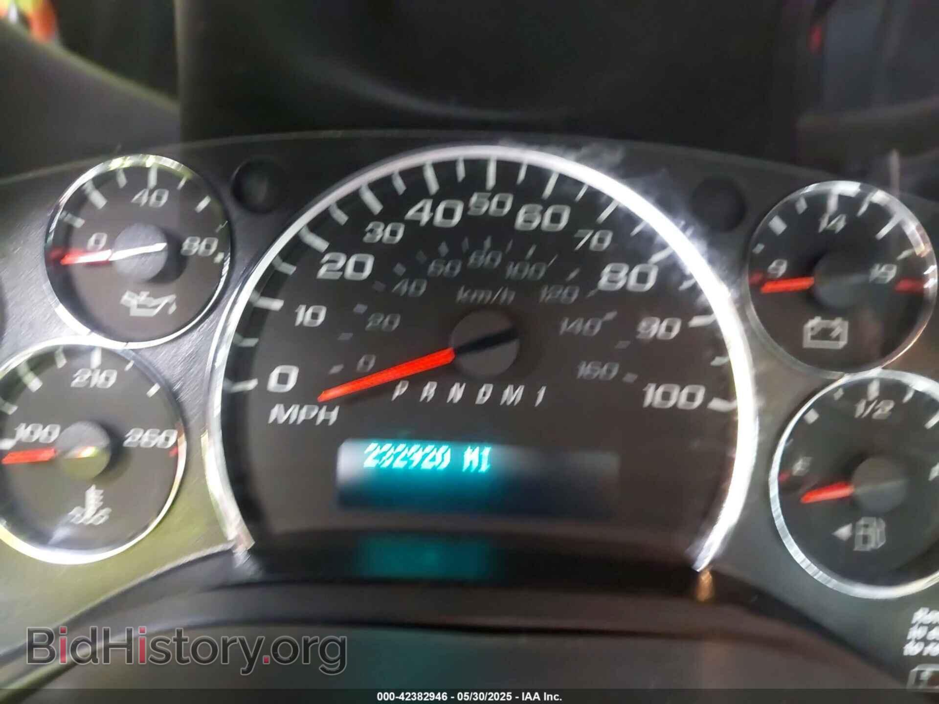 2017 GMC SAVANA 2500 - VIN: 1GTW7AFF3H1909170 - Фото 7