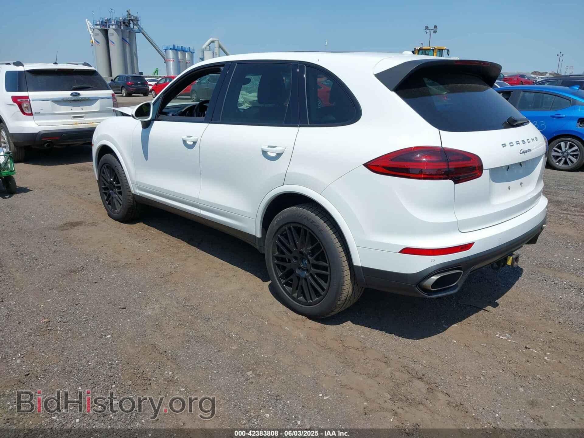 2018 PORSCHE CAYENNE - VIN: WP1AA2A28JKA02807 - Фото 3