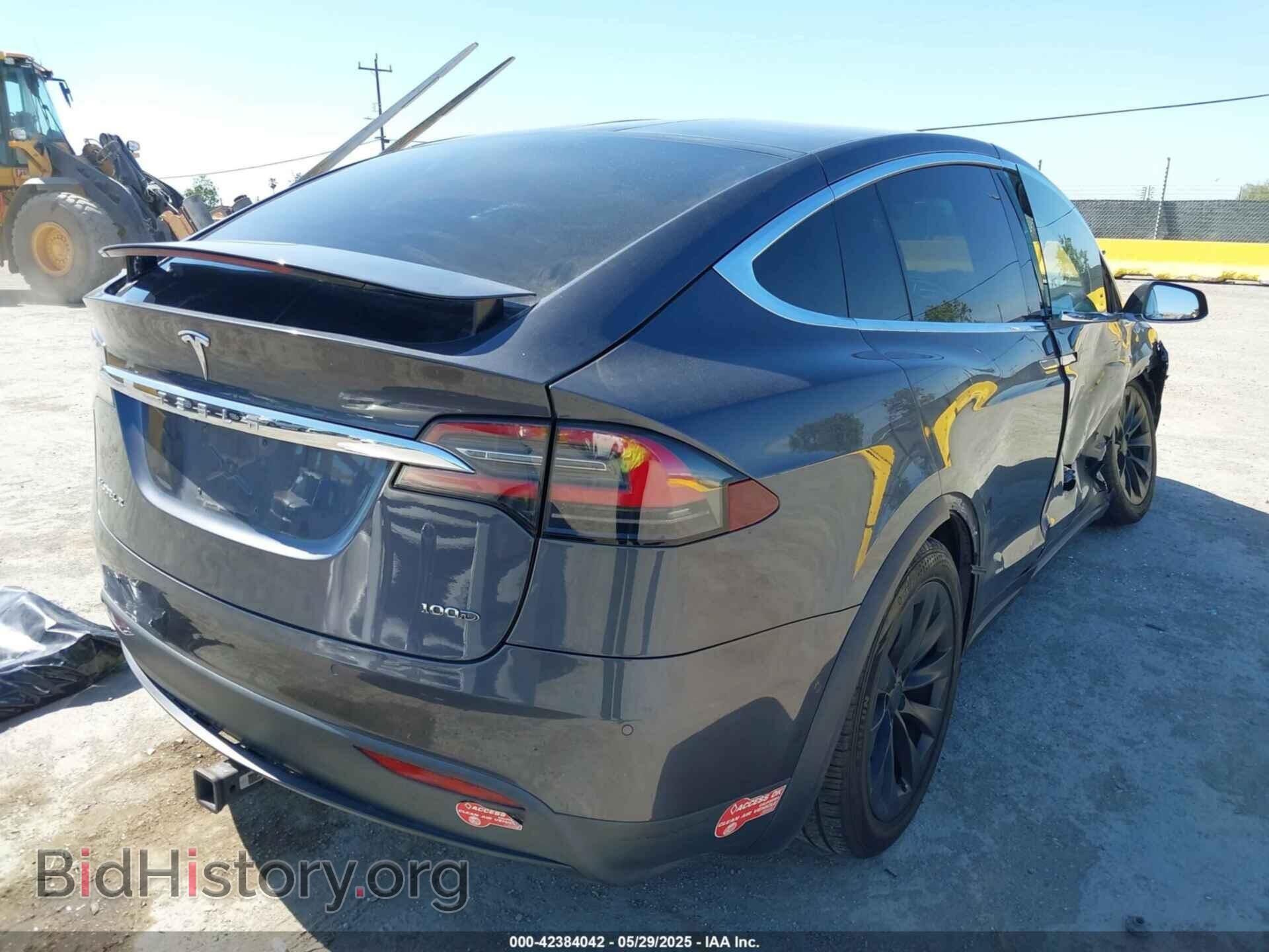 2017 TESLA MODEL X - VIN: 5YJXCDE2XHF077253 - Photo 4