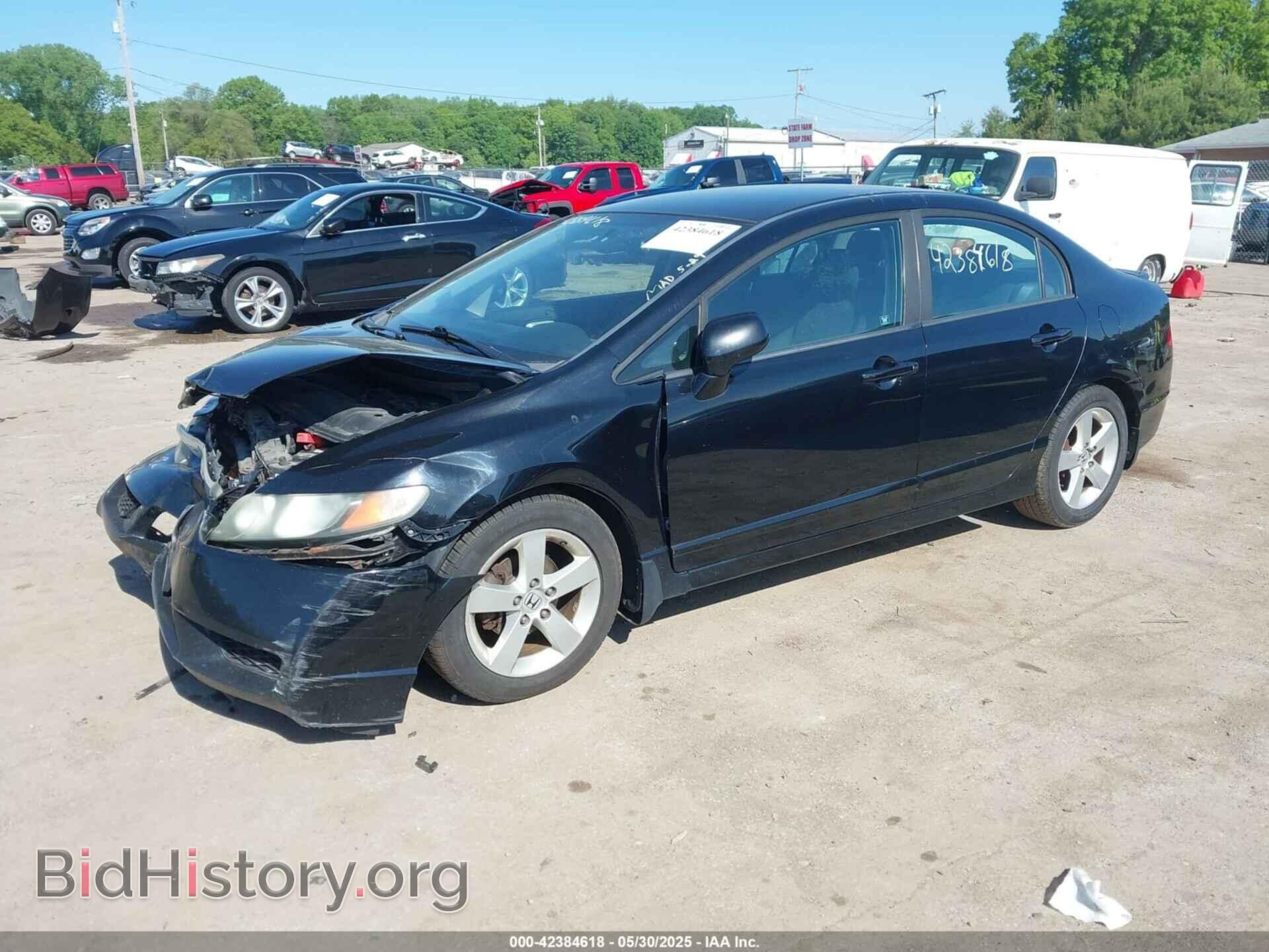 2011 HONDA CIVIC - VIN: 19XFA1F63BE037806 - Фото 2