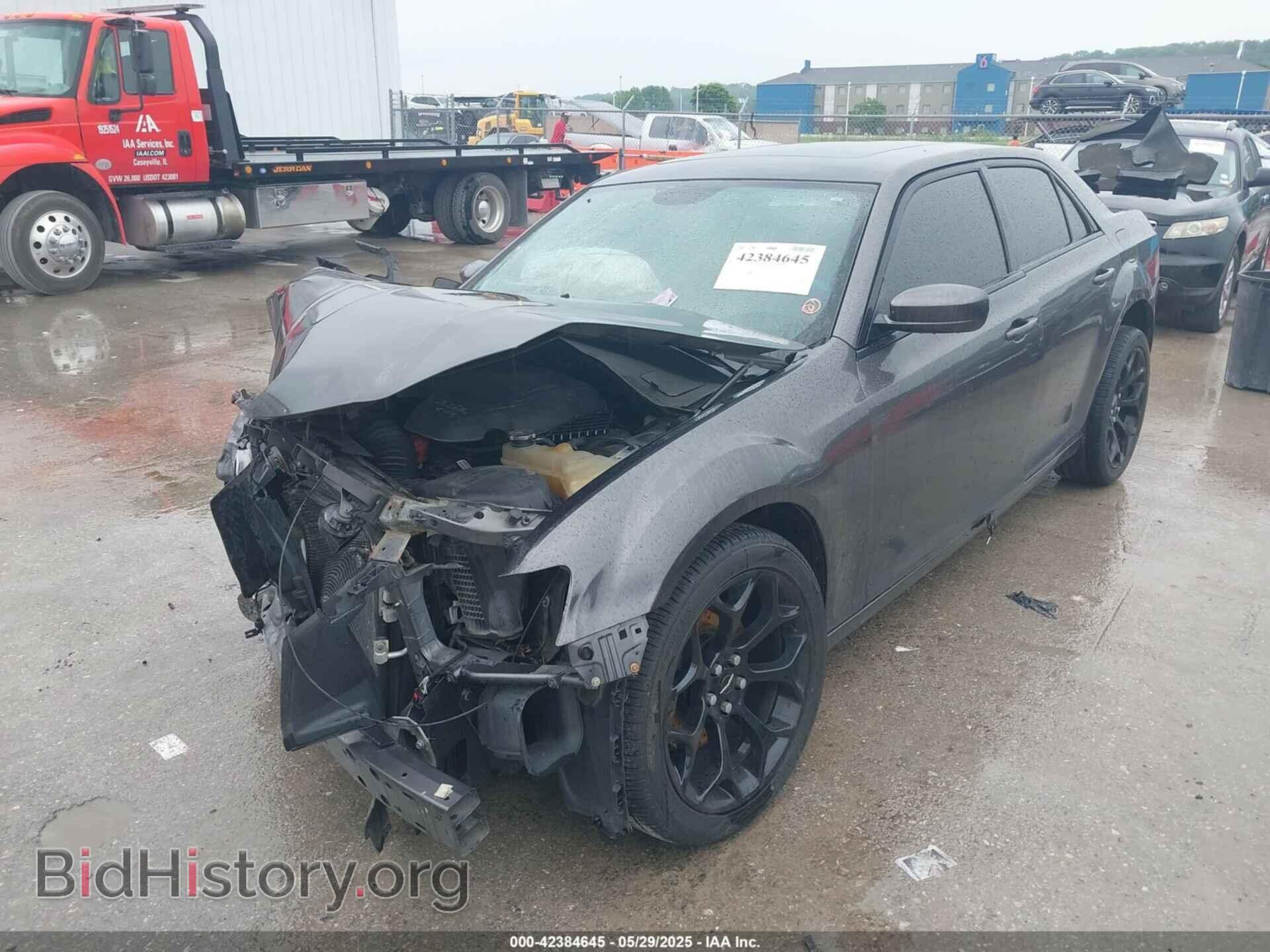 2014 CHRYSLER 300 - VIN: 2C3CCAGG8EH374215 - Фото 2